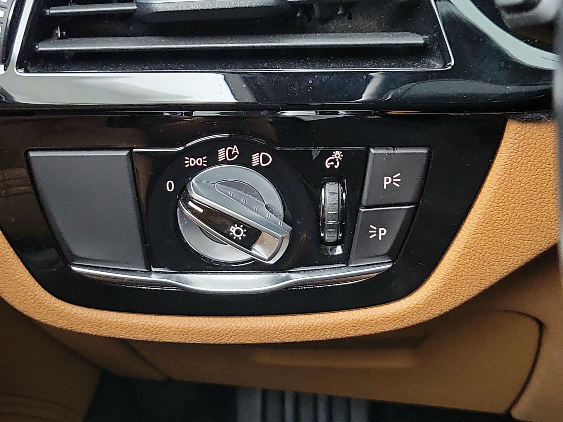 Thumbnail: 2019 BMW 5 Series - 13