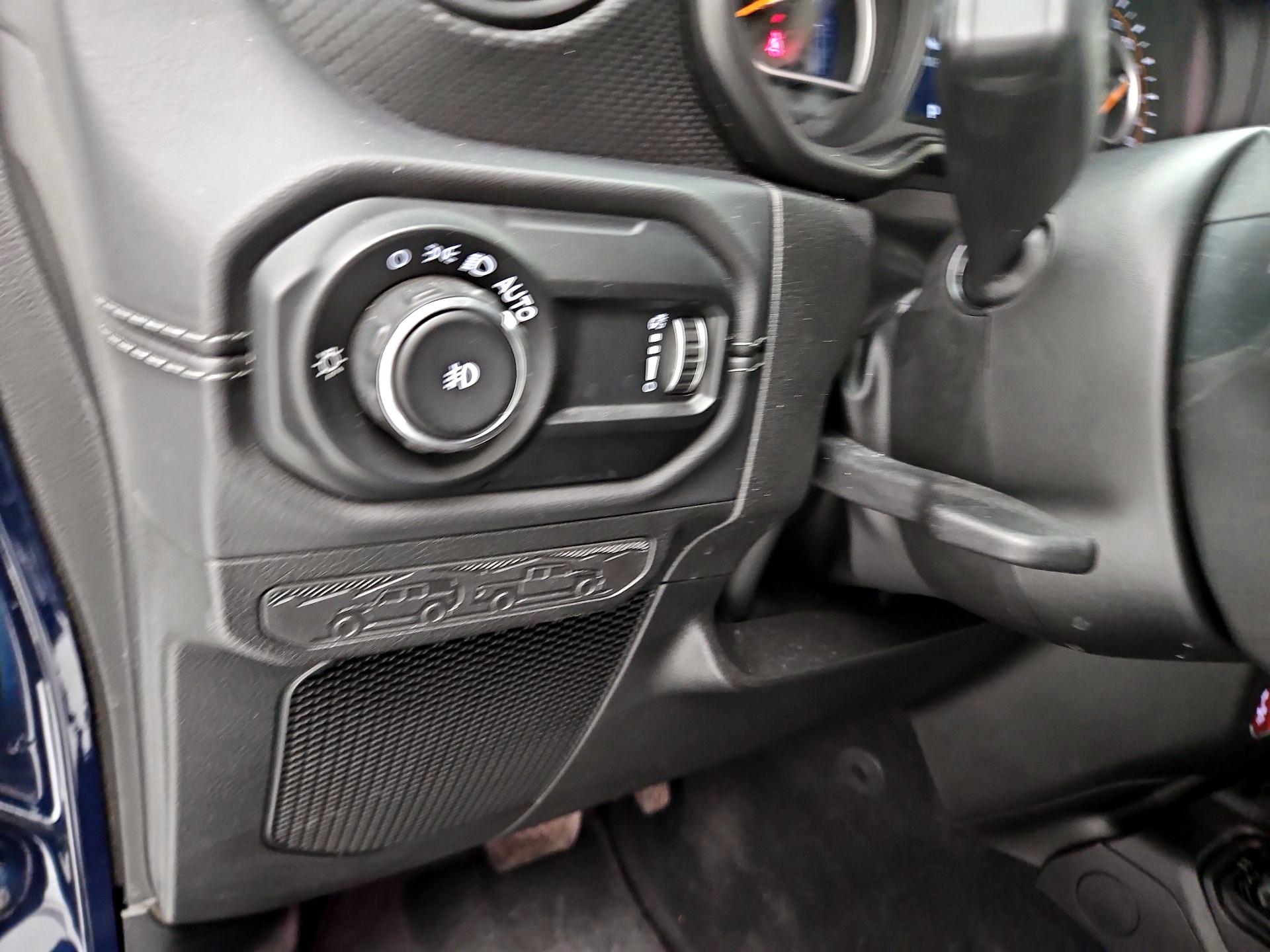 Thumbnail: 2025 Jeep Wrangler - 13