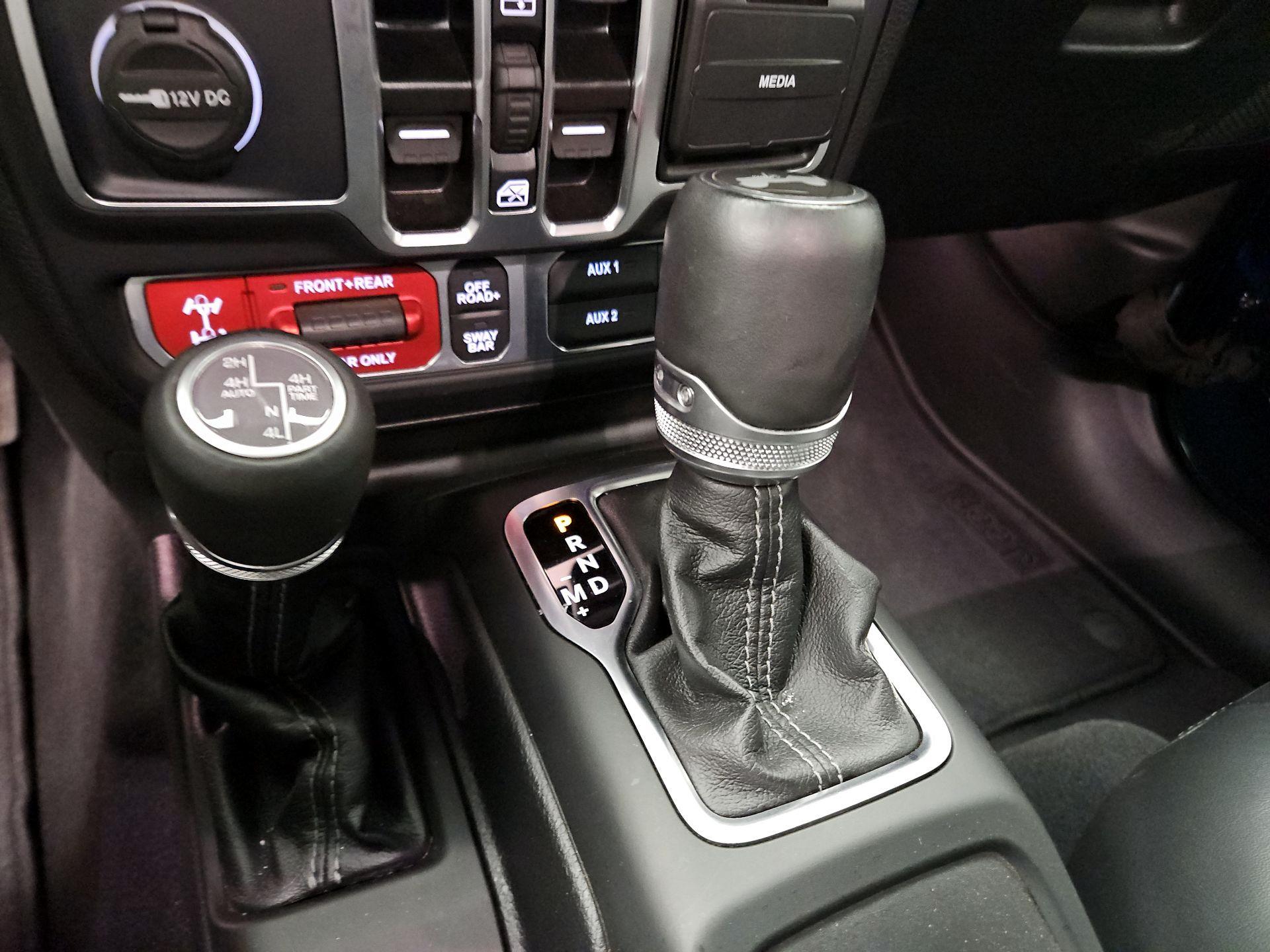 Thumbnail: 2025 Jeep Wrangler - 18
