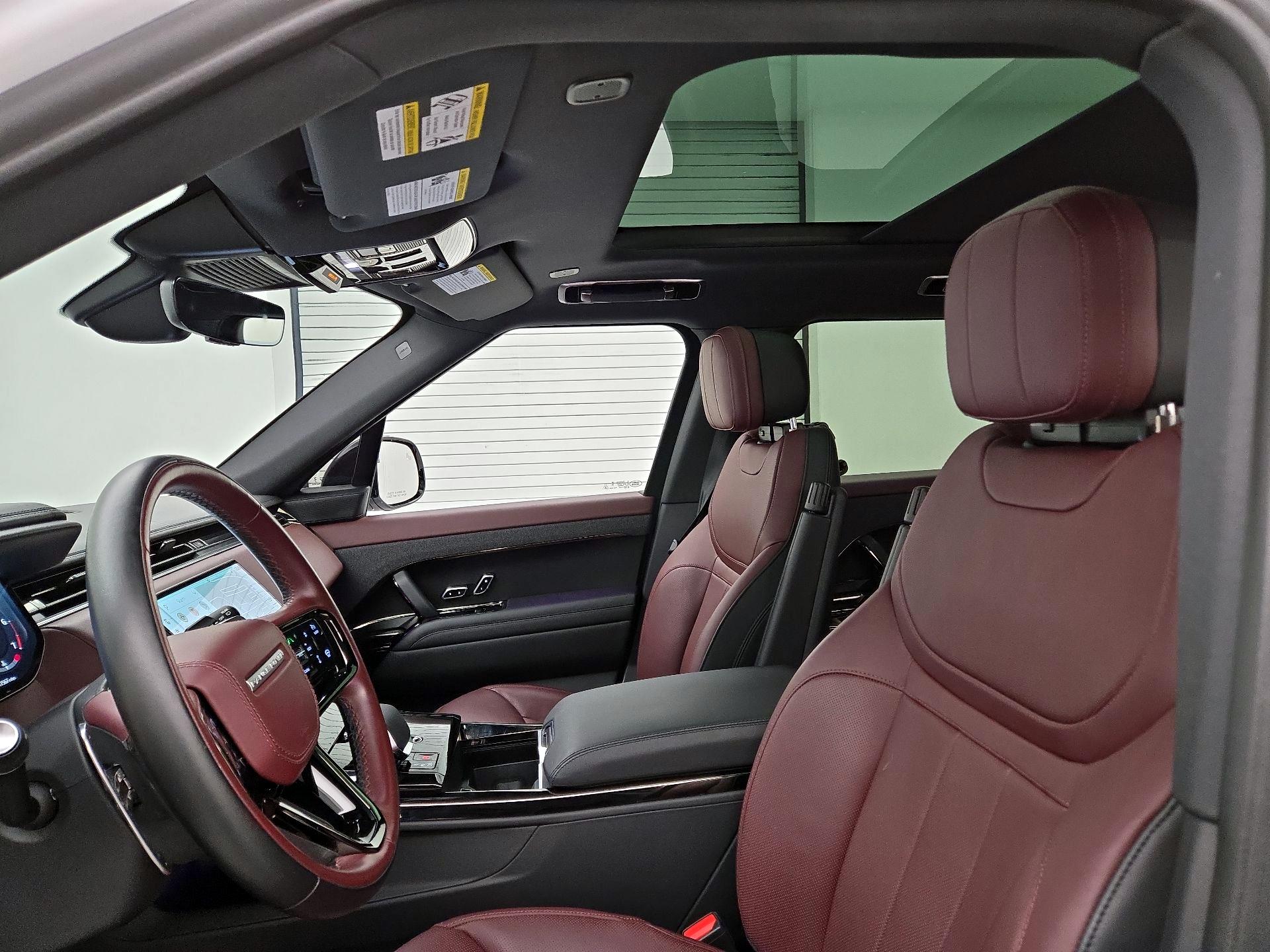 Thumbnail: 2024 Land Rover Range Rover Sport - 18