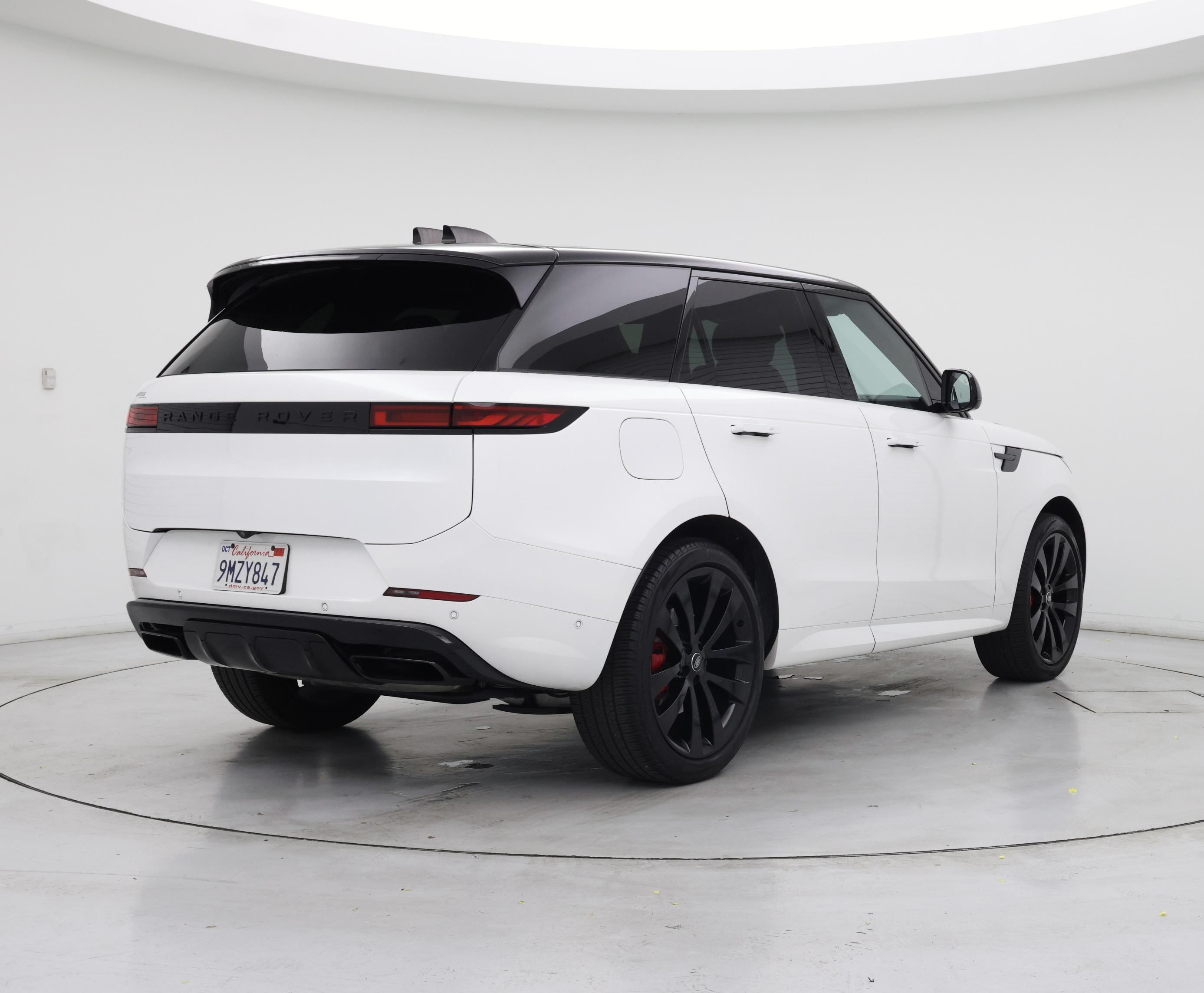 Thumbnail: 2024 Land Rover Range Rover Sport - 8