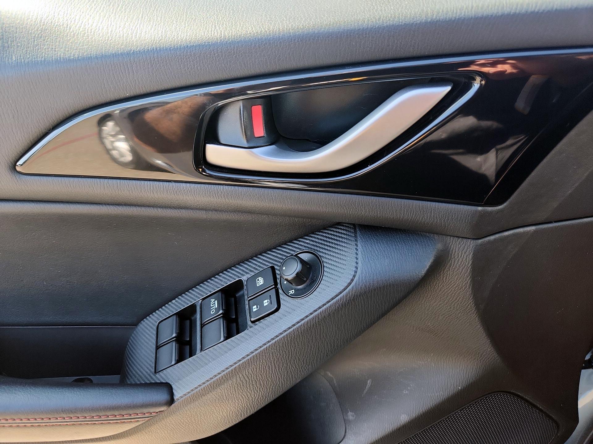 Thumbnail: 2015 Mazda Mazda3 - 10