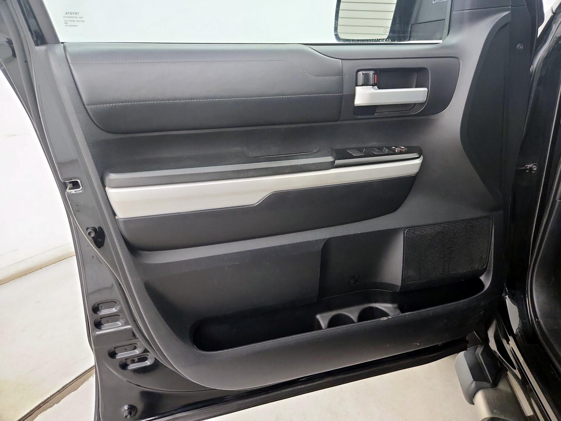 Thumbnail: 2019 Toyota Tundra - 12