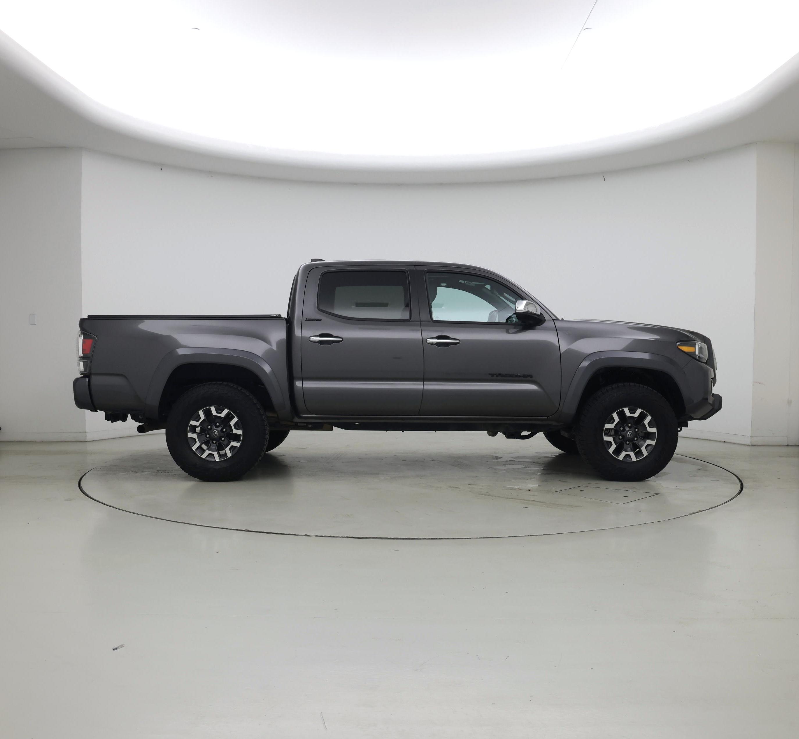 Thumbnail: 2021 Toyota Tacoma - 7