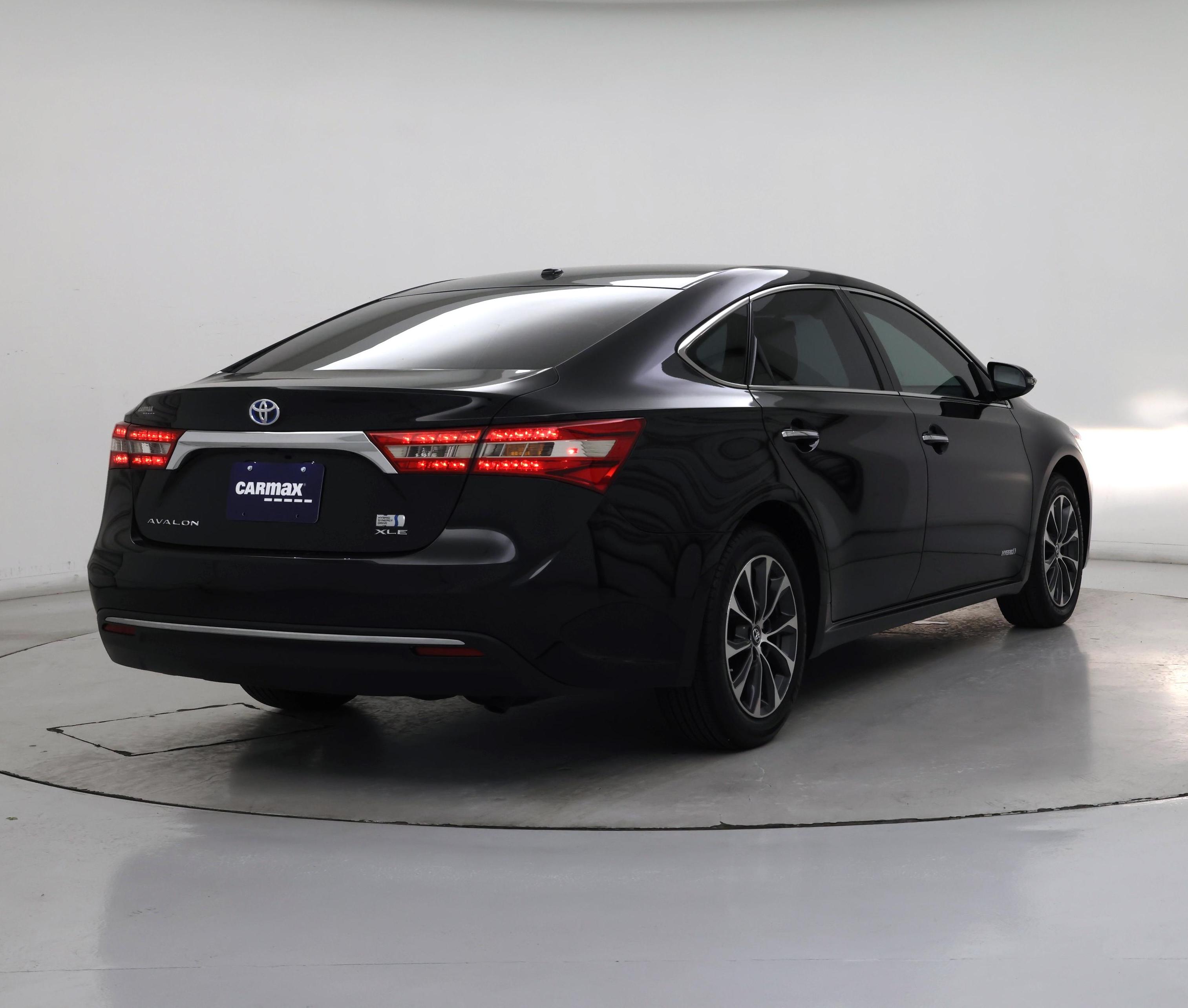 Thumbnail: 2016 Toyota Avalon - 8