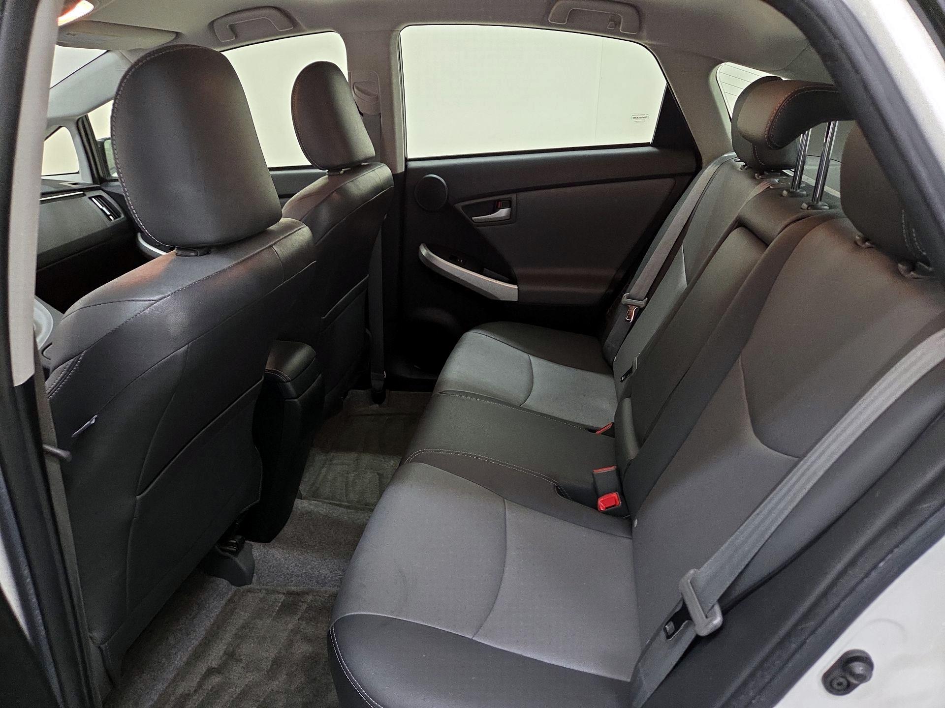 Thumbnail: 2014 Toyota Prius - 19