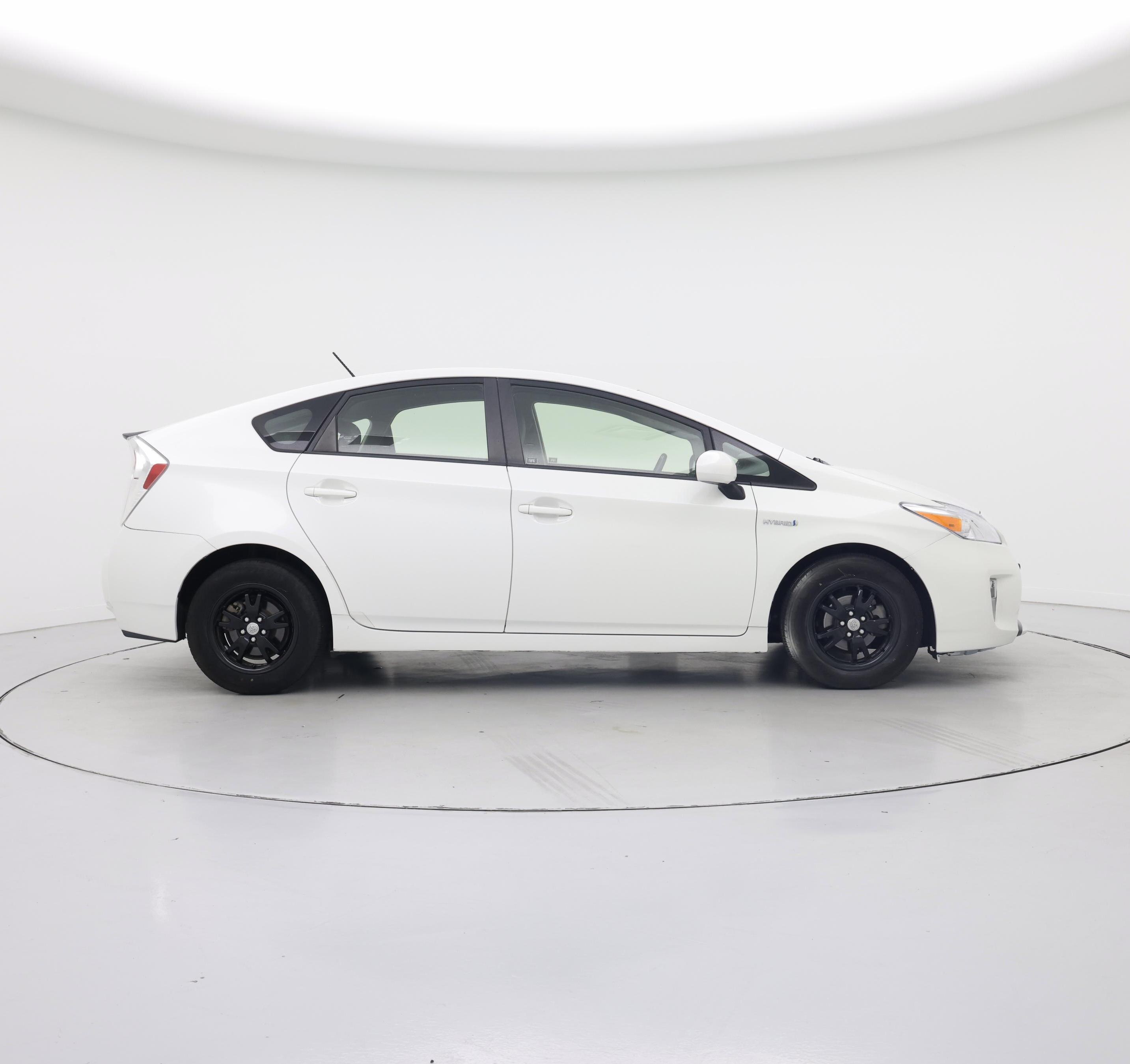 Thumbnail: 2014 Toyota Prius - 7