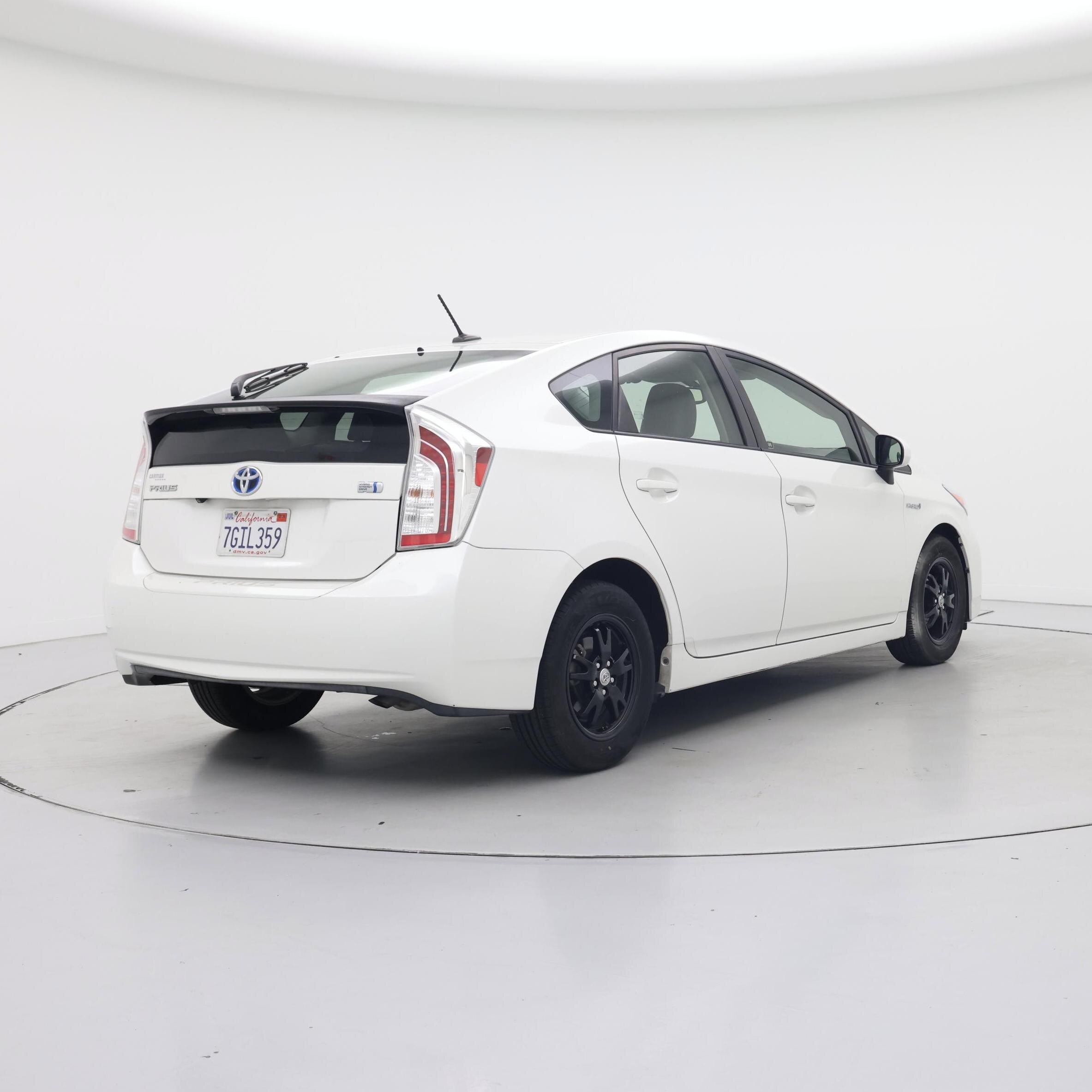 Thumbnail: 2014 Toyota Prius - 8