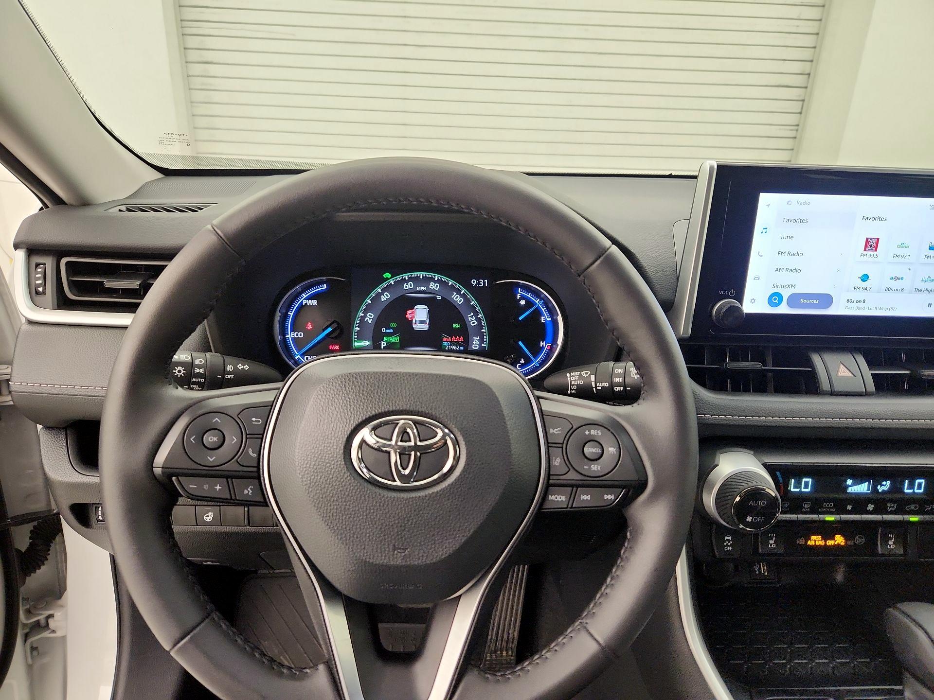 Thumbnail: 2024 Toyota RAV4 - 10