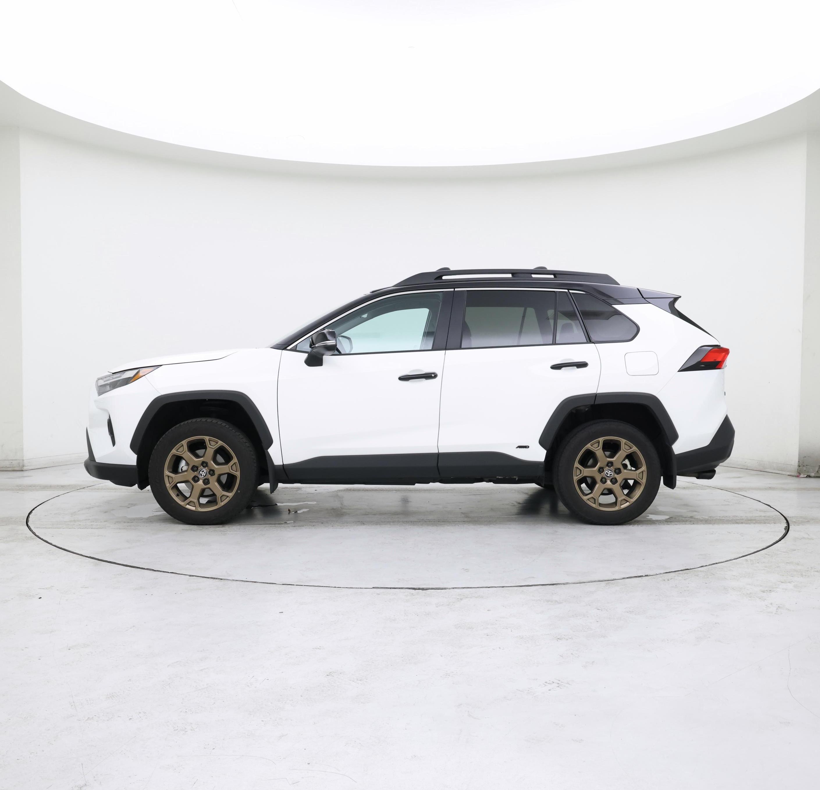 Thumbnail: 2024 Toyota RAV4 - 3