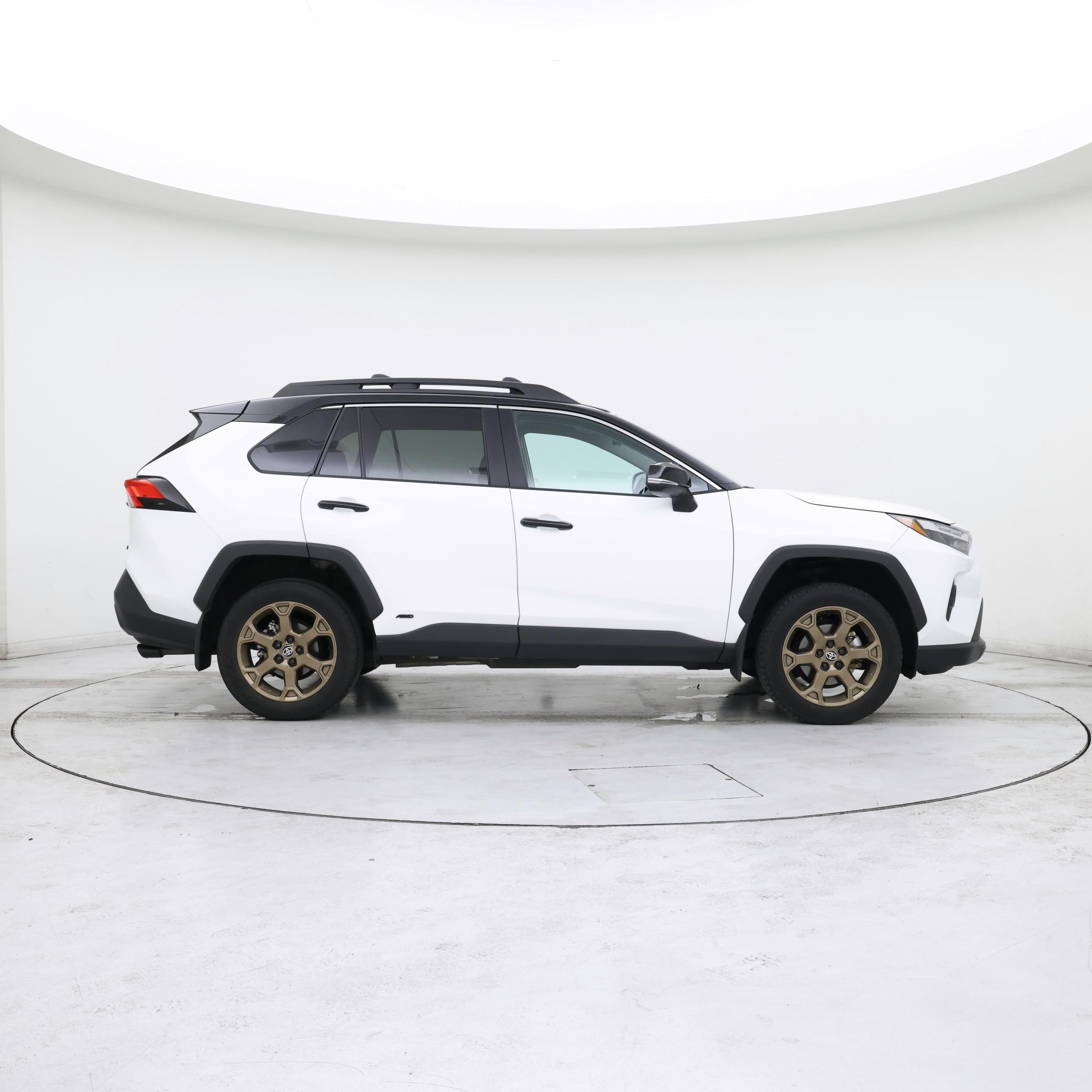 Thumbnail: 2024 Toyota RAV4 - 7