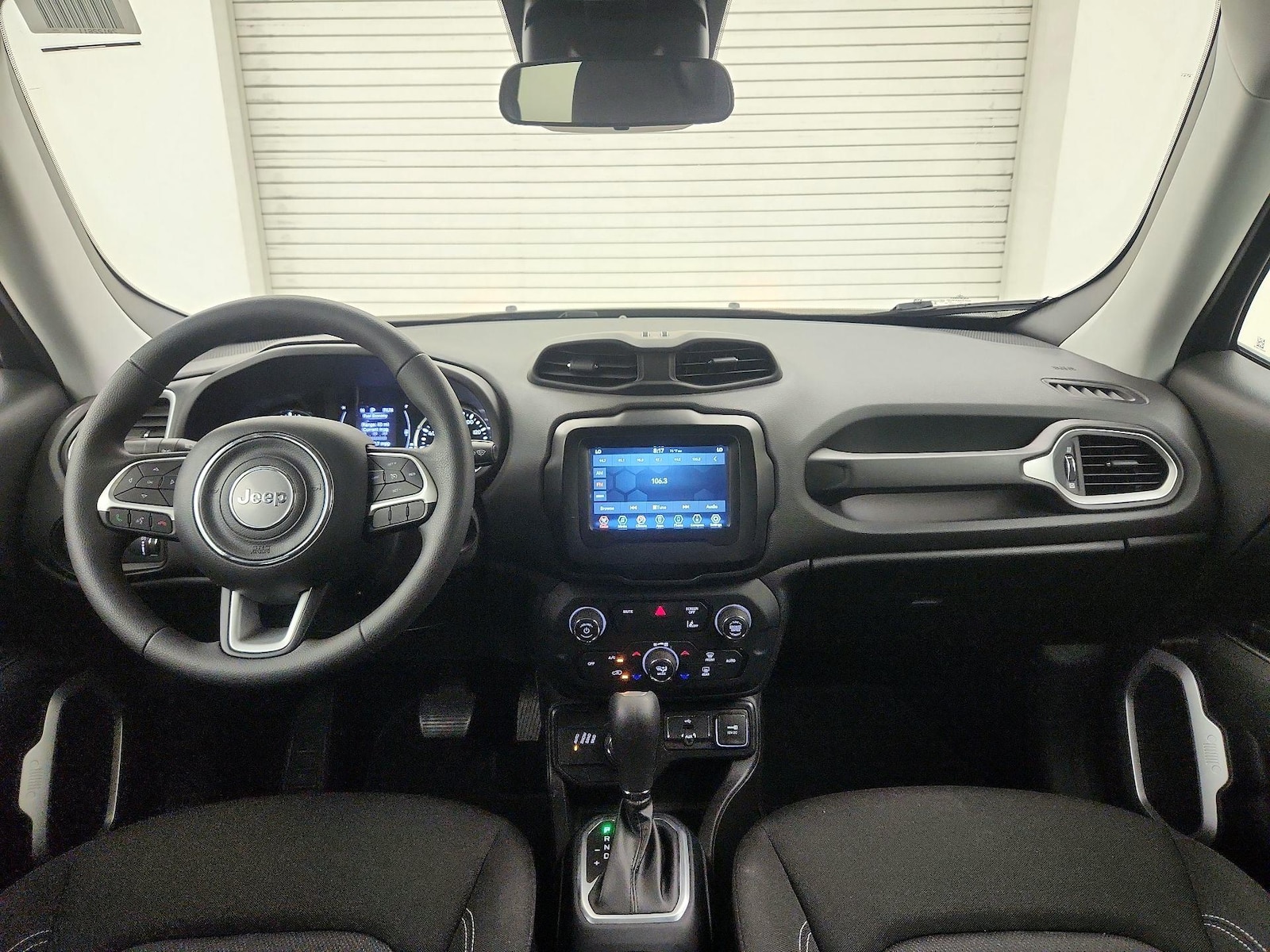 2021 Jeep Renegade Jeepster - Photo 10