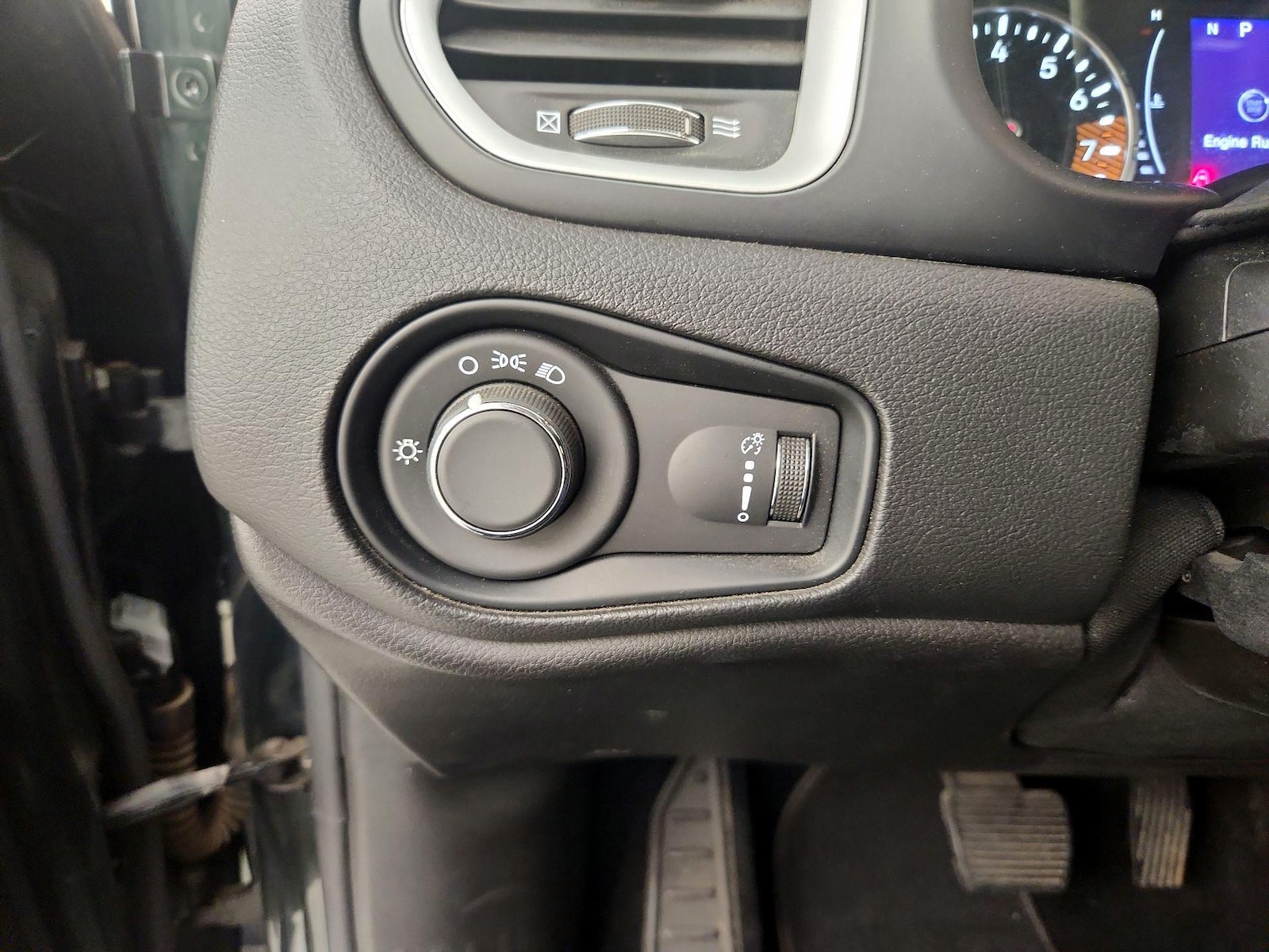 2021 Jeep Renegade Jeepster - Photo 14