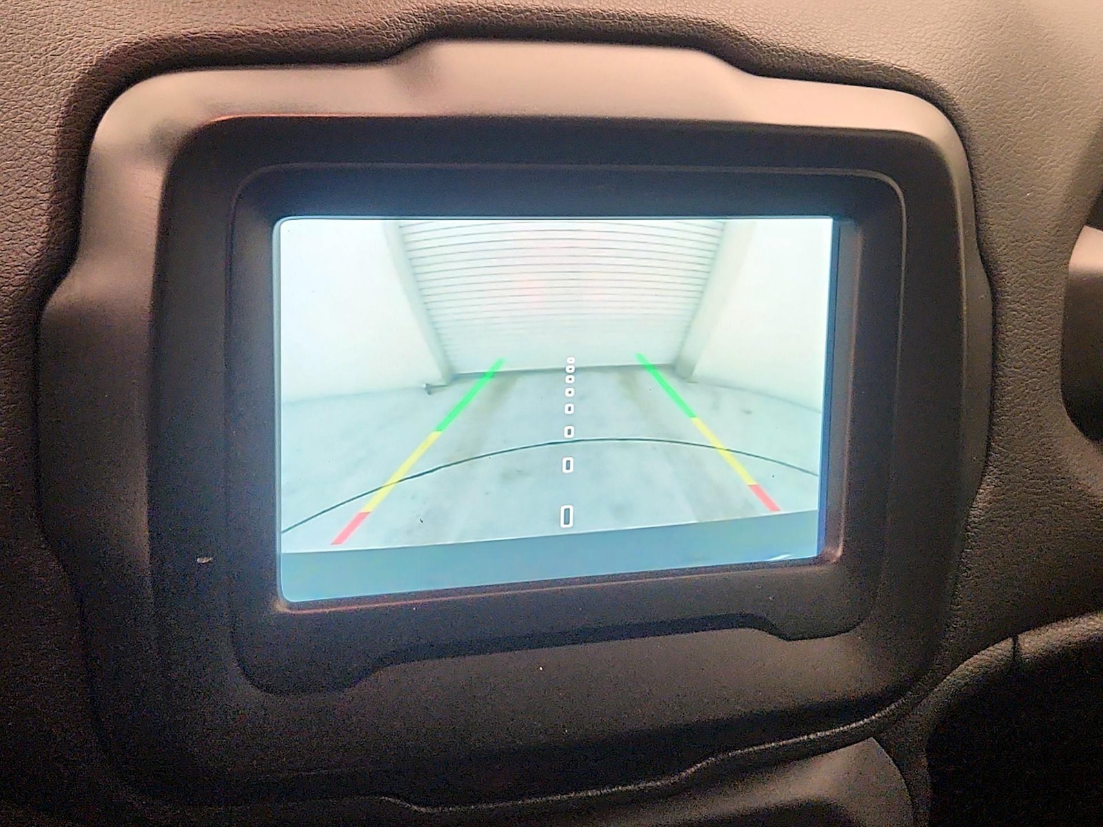 2021 Jeep Renegade Jeepster - Photo 15