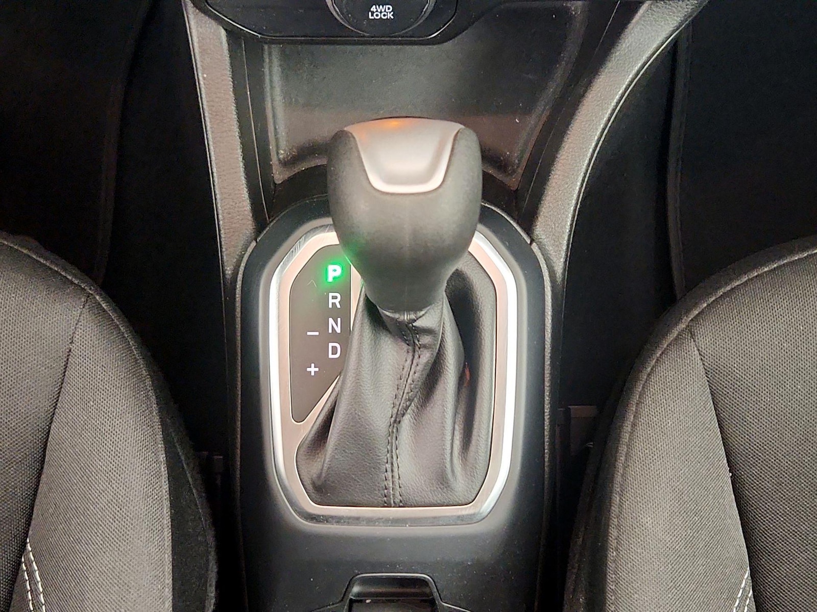 2021 Jeep Renegade Jeepster - Photo 18