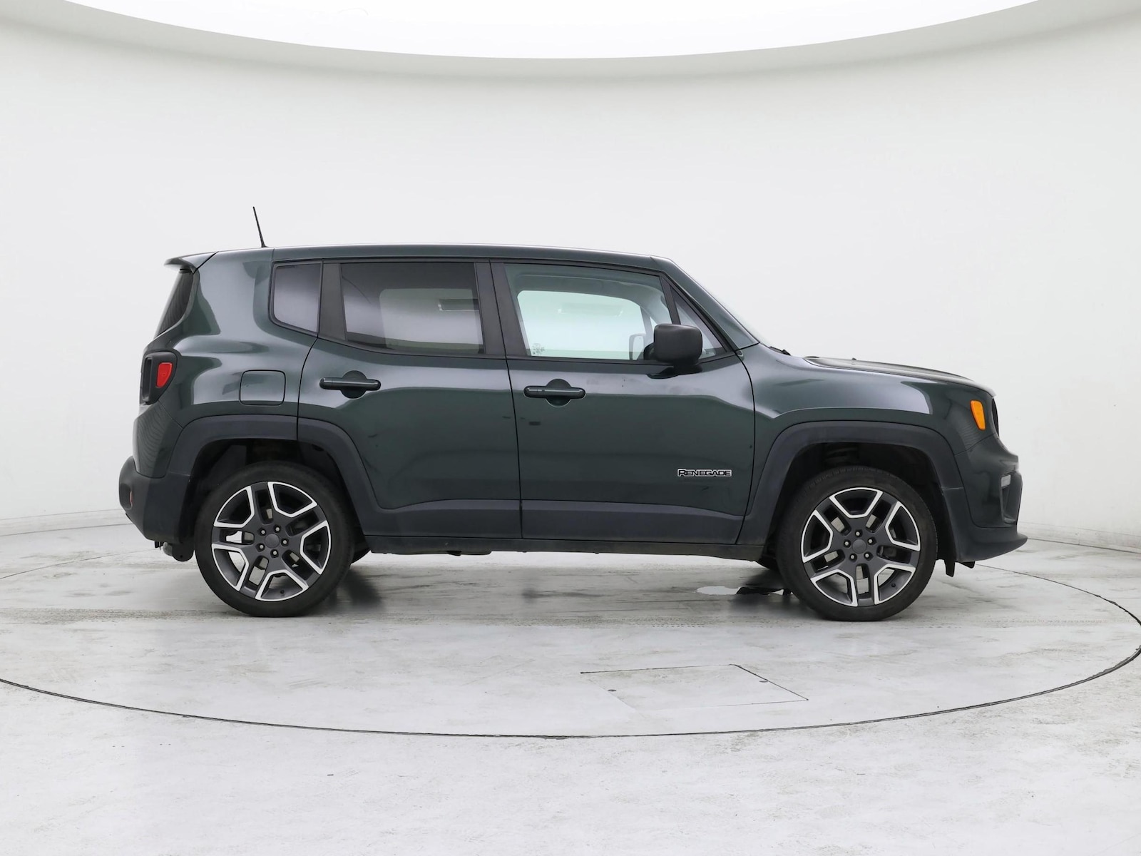 2021 Jeep Renegade Jeepster - Photo 8