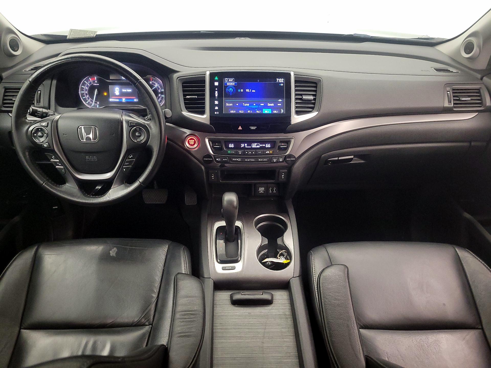 Thumbnail: 2016 Honda Pilot - 9