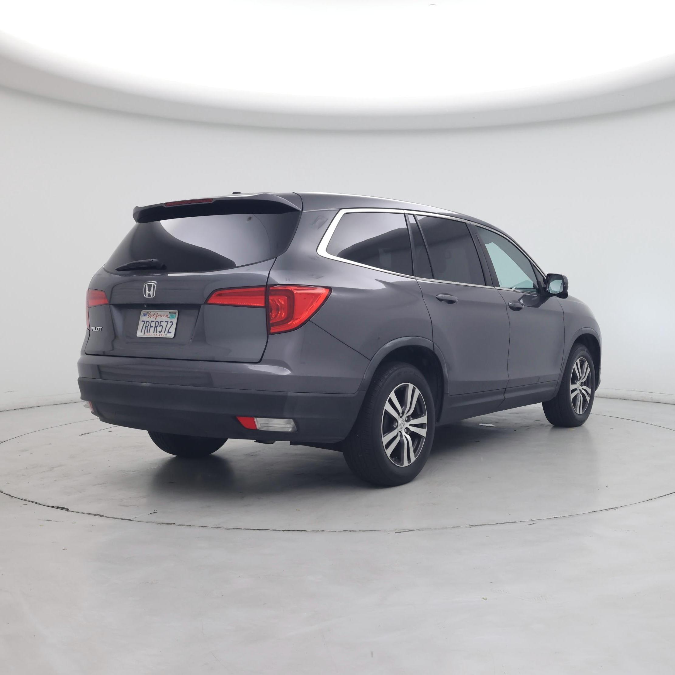 Thumbnail: 2016 Honda Pilot - 8