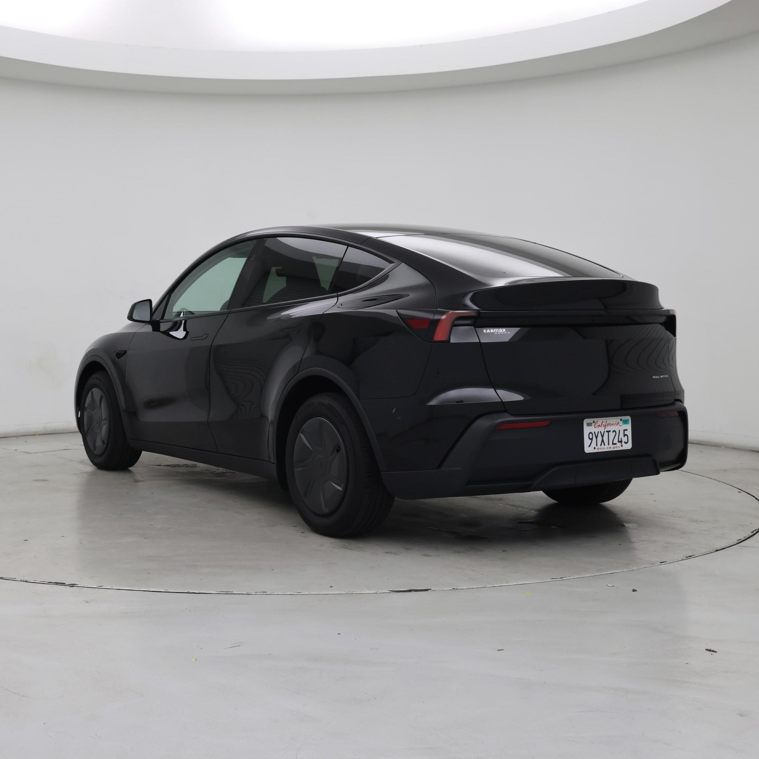 Thumbnail: 2026 Tesla Model Y - 2
