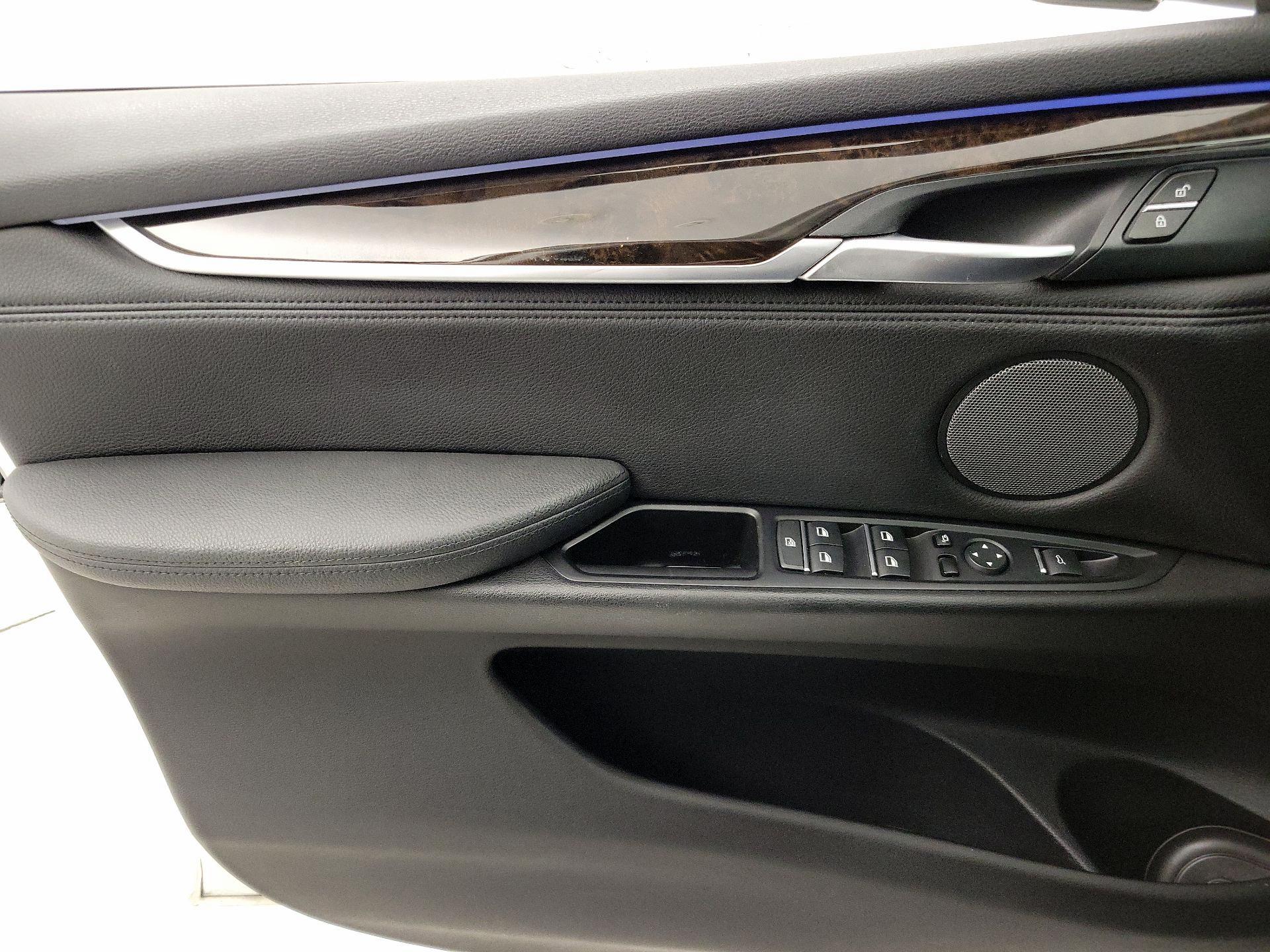 Thumbnail: 2016 BMW X5 - 12