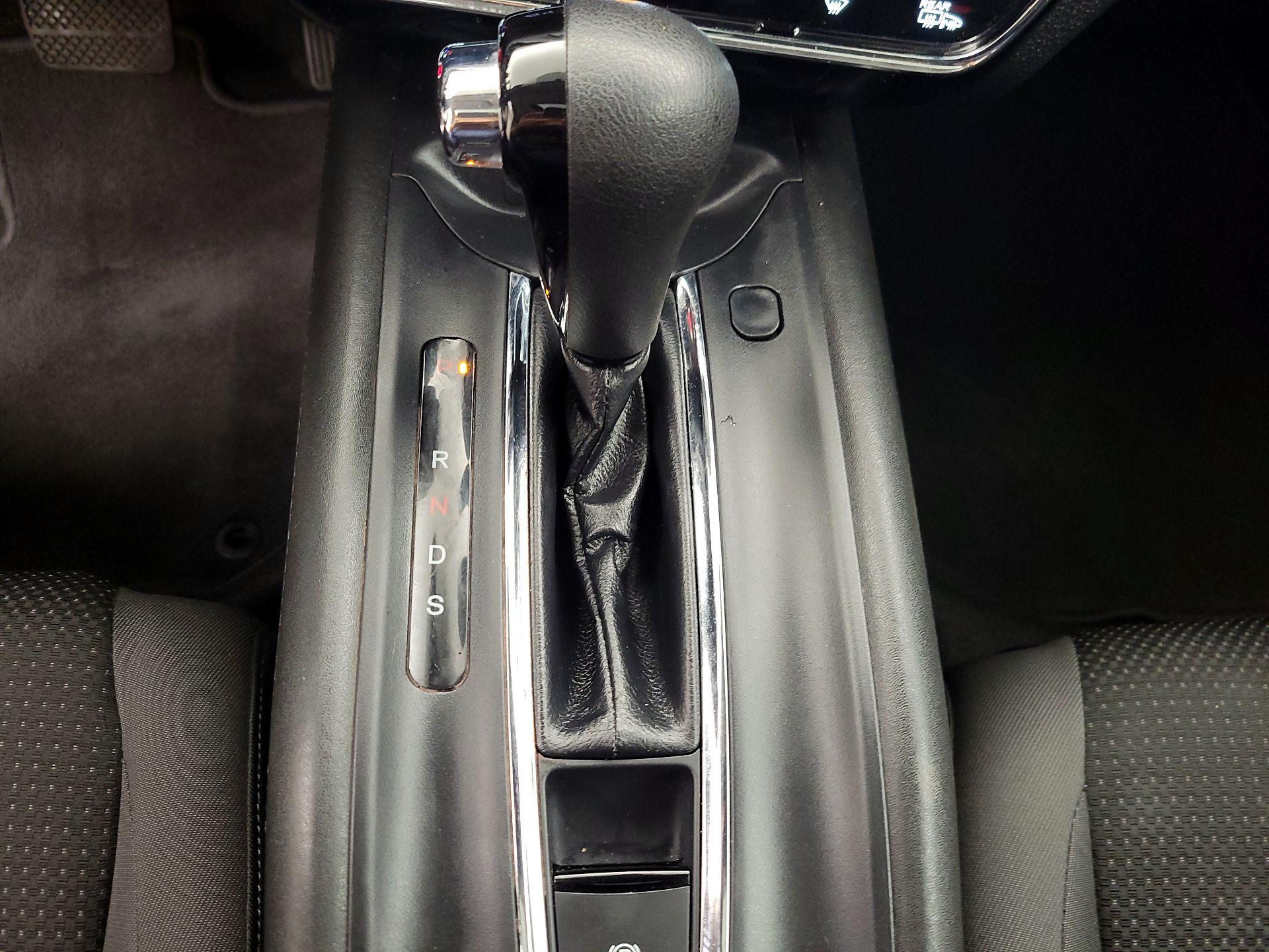 Thumbnail: 2020 Honda HR-V - 16