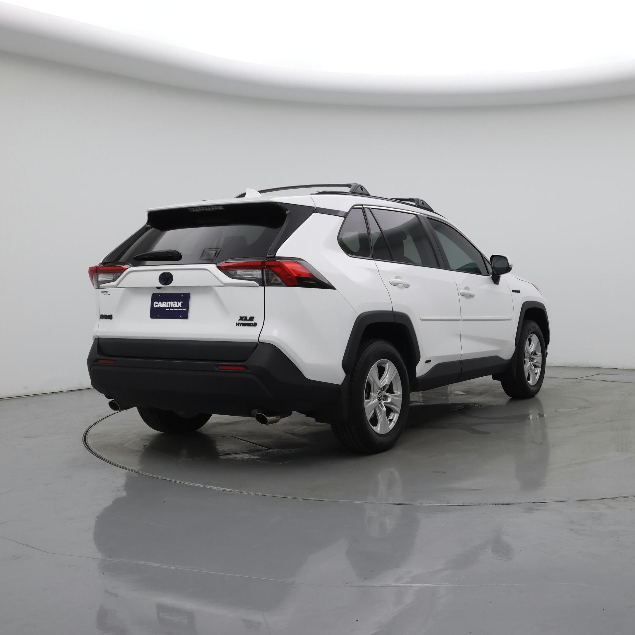 Thumbnail: 2021 Toyota RAV4 - 8