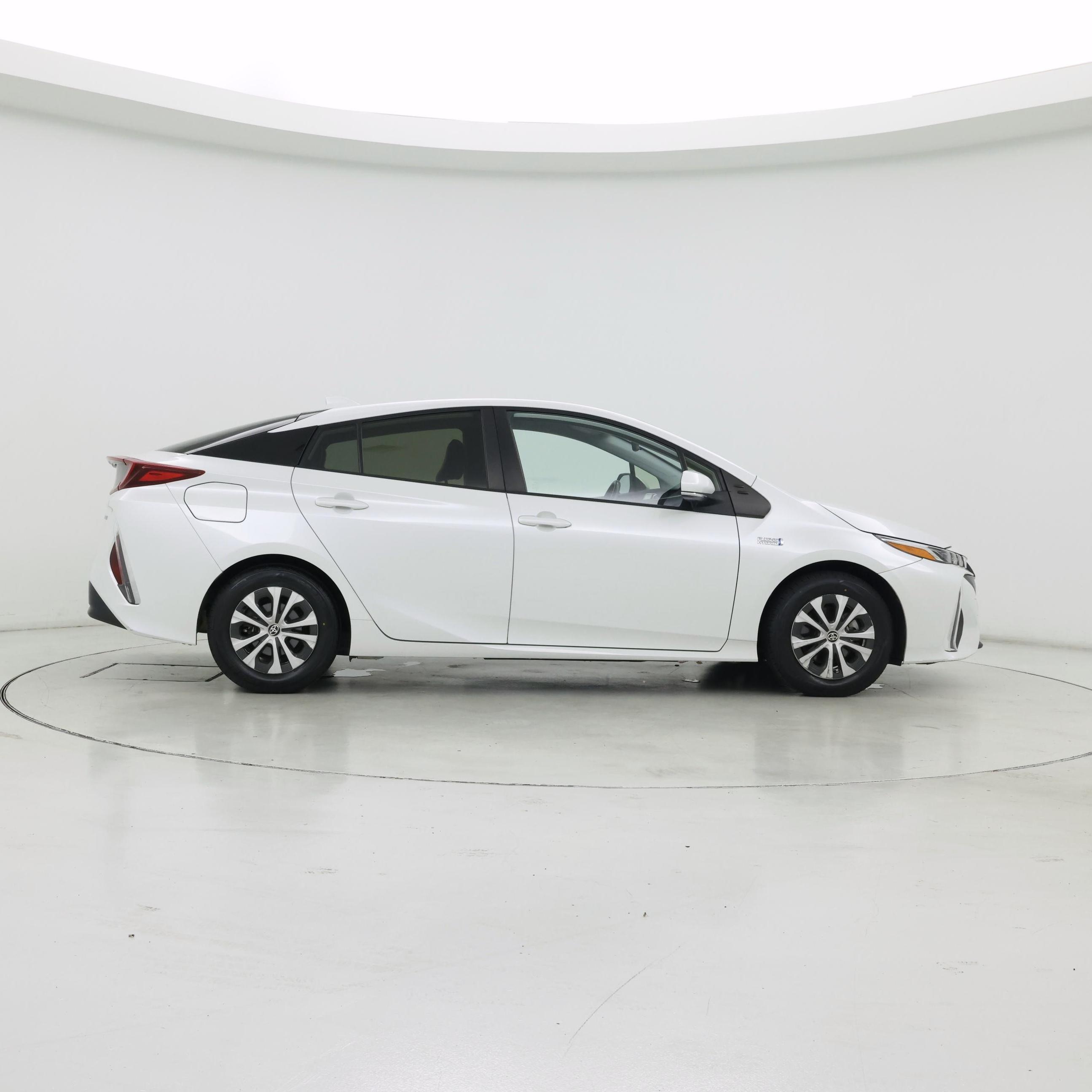 Thumbnail: 2021 Toyota Prius Prime - 7