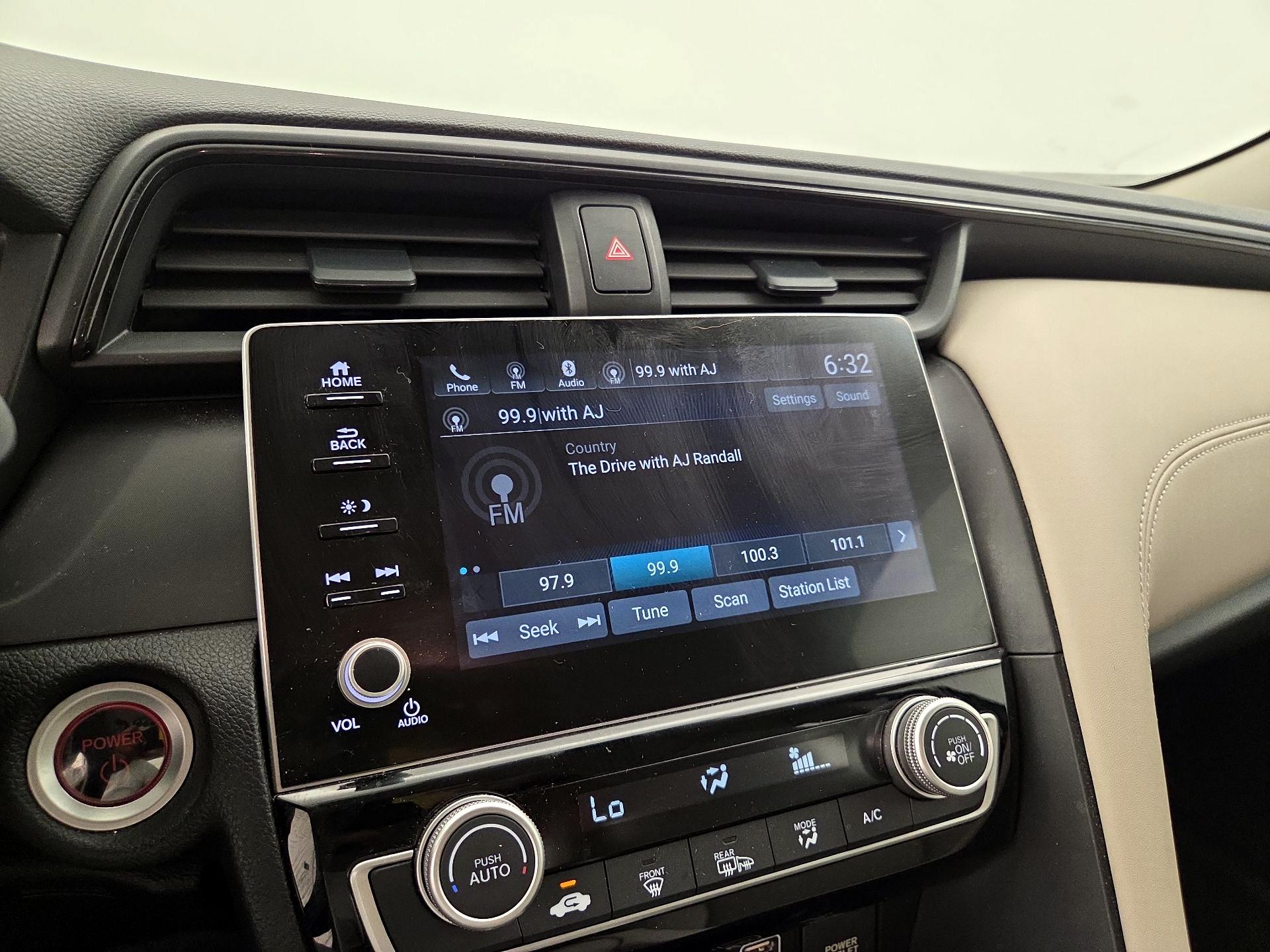 Thumbnail: 2020 Honda Insight - 15