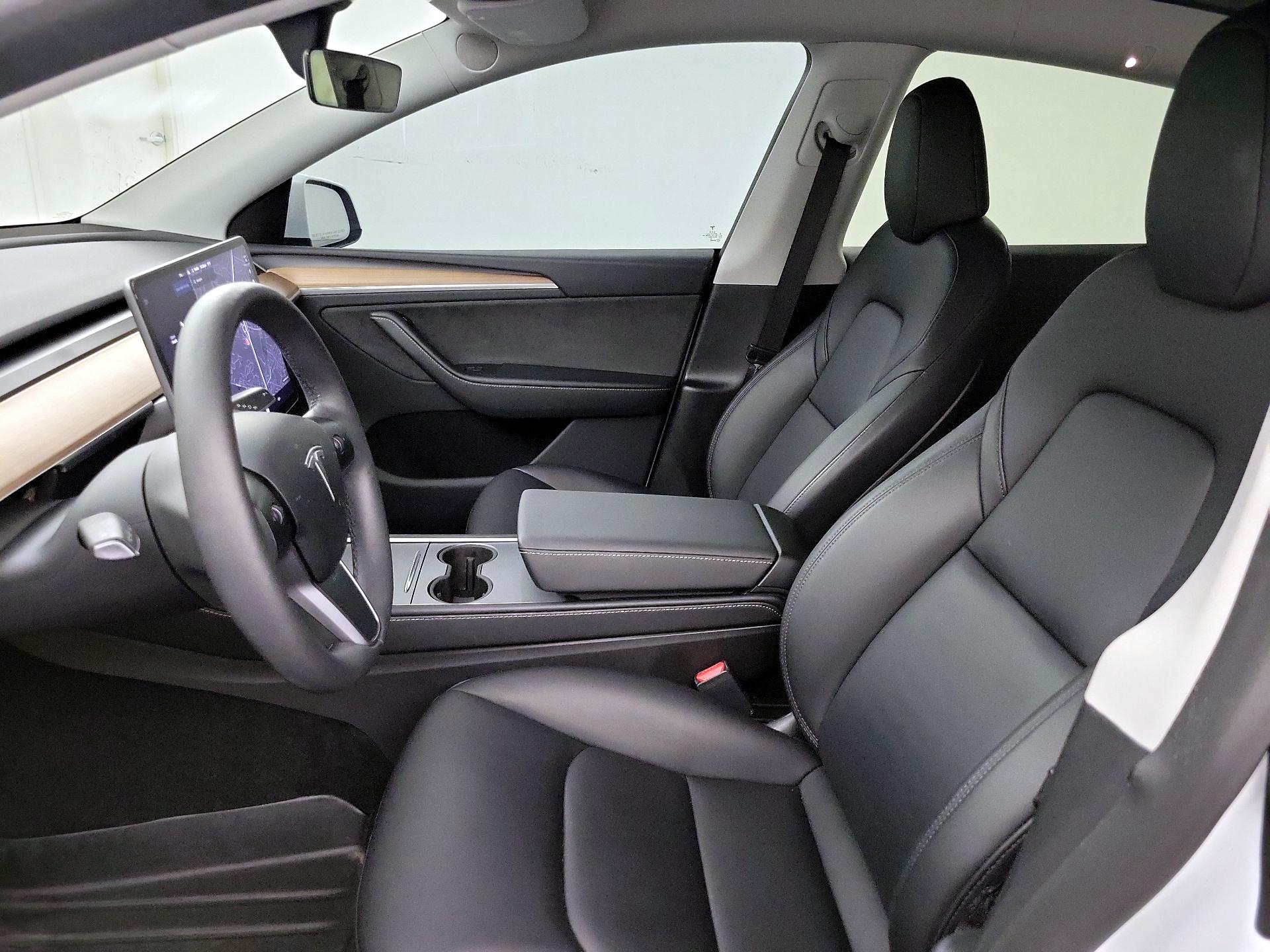 Thumbnail: 2023 Tesla Model Y - 11