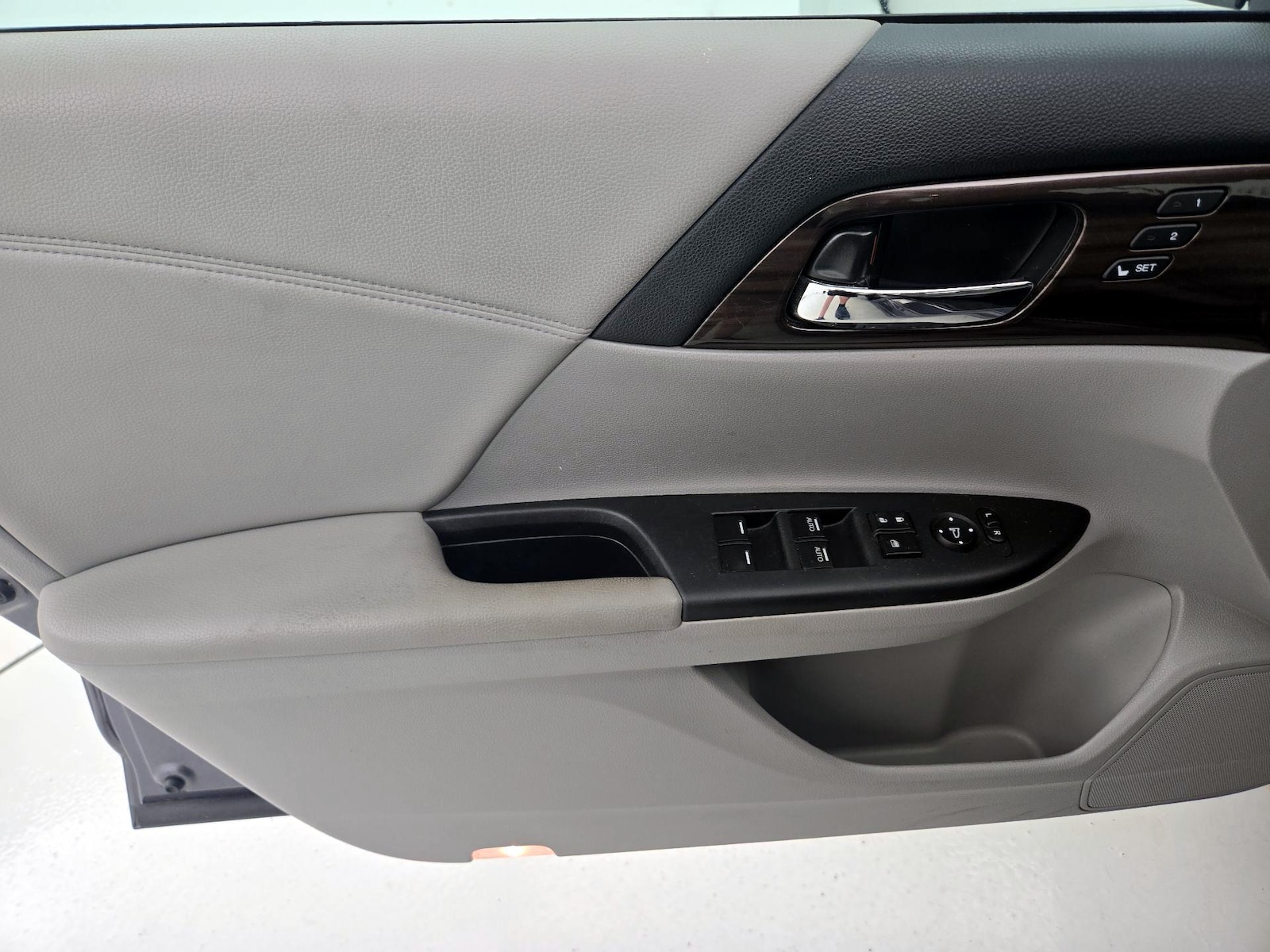 2016 Honda Accord EX-L V-6 - Photo 13