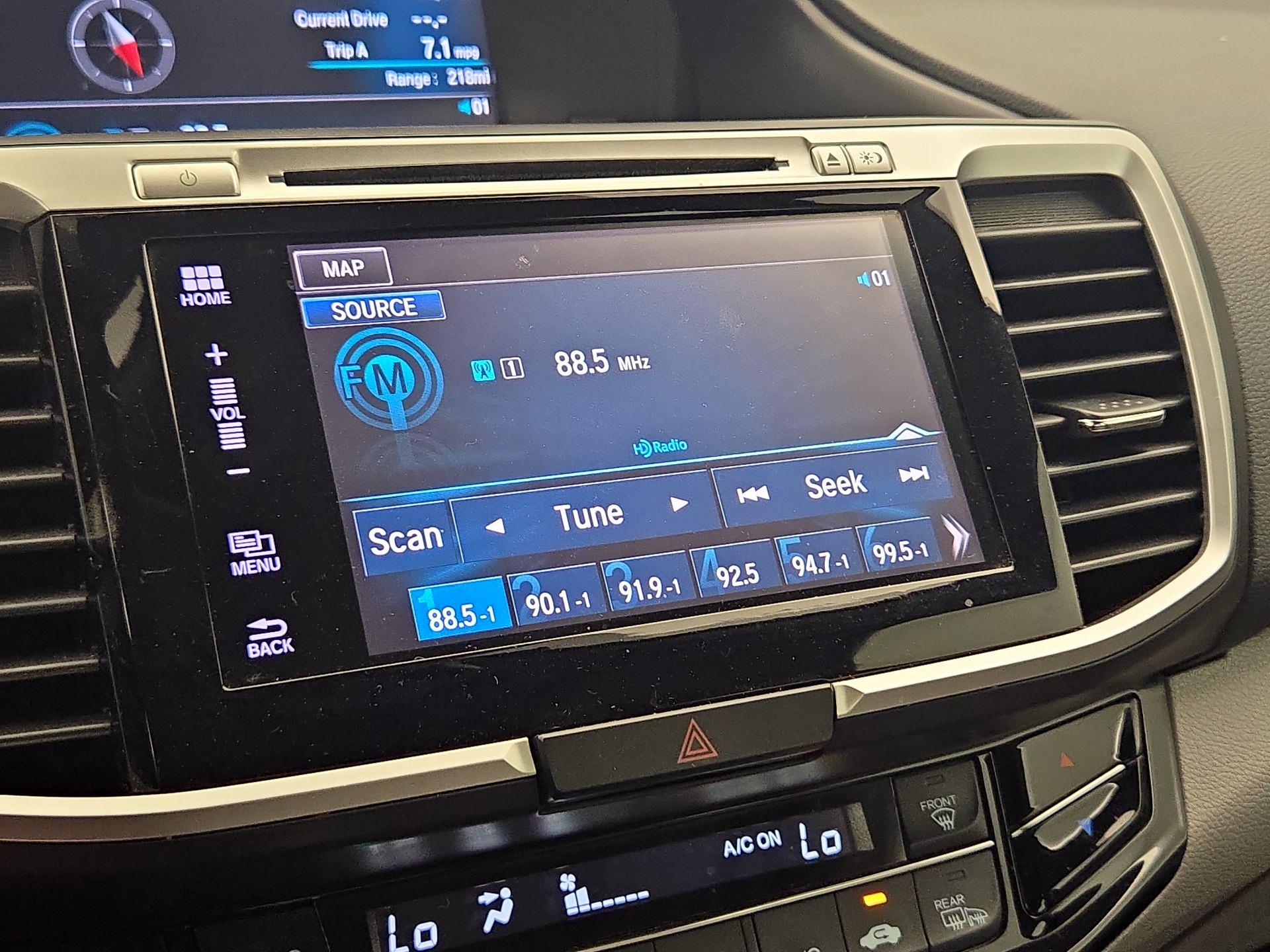 Thumbnail: 2016 Honda Accord - 16