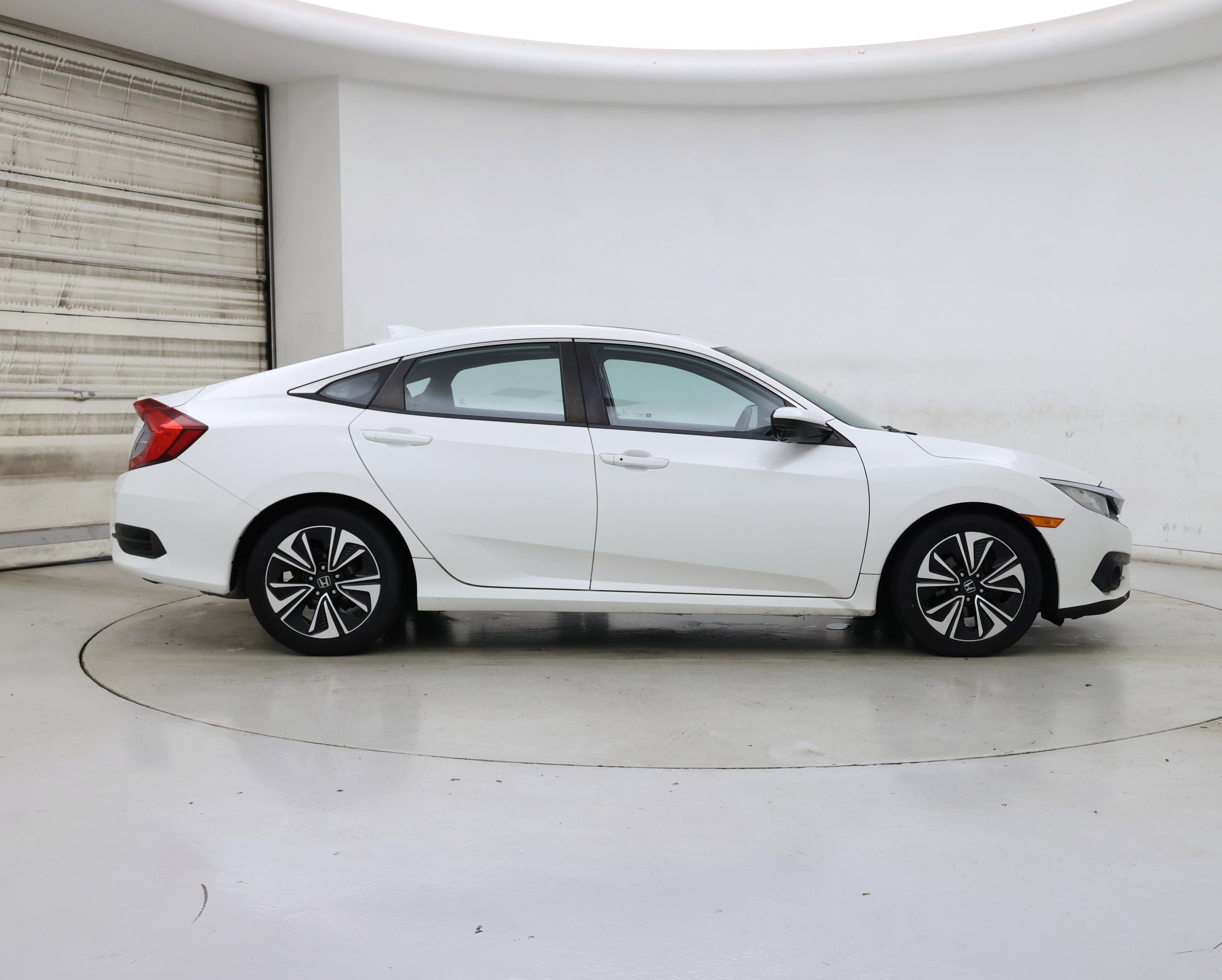 Thumbnail: 2017 Honda Civic - 7