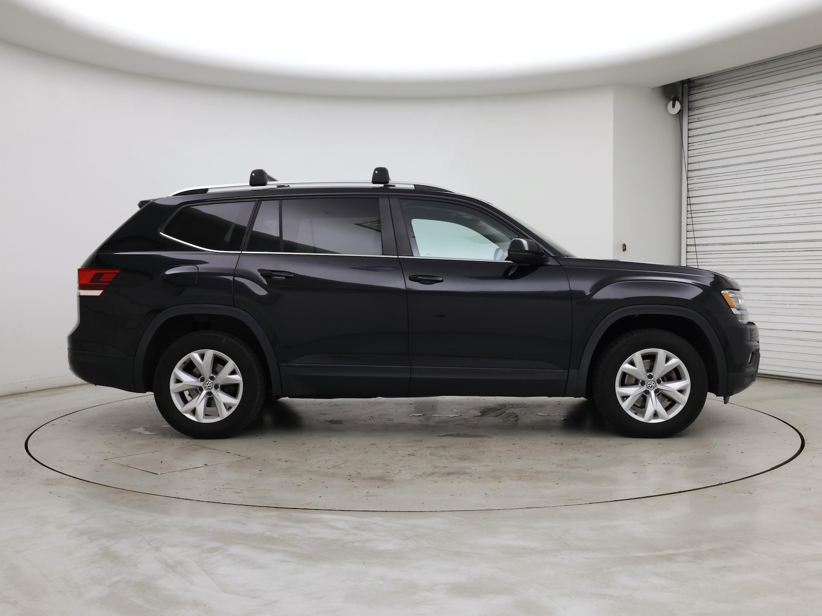 2018 Volkswagen Atlas SE w/Tech - Photo 8