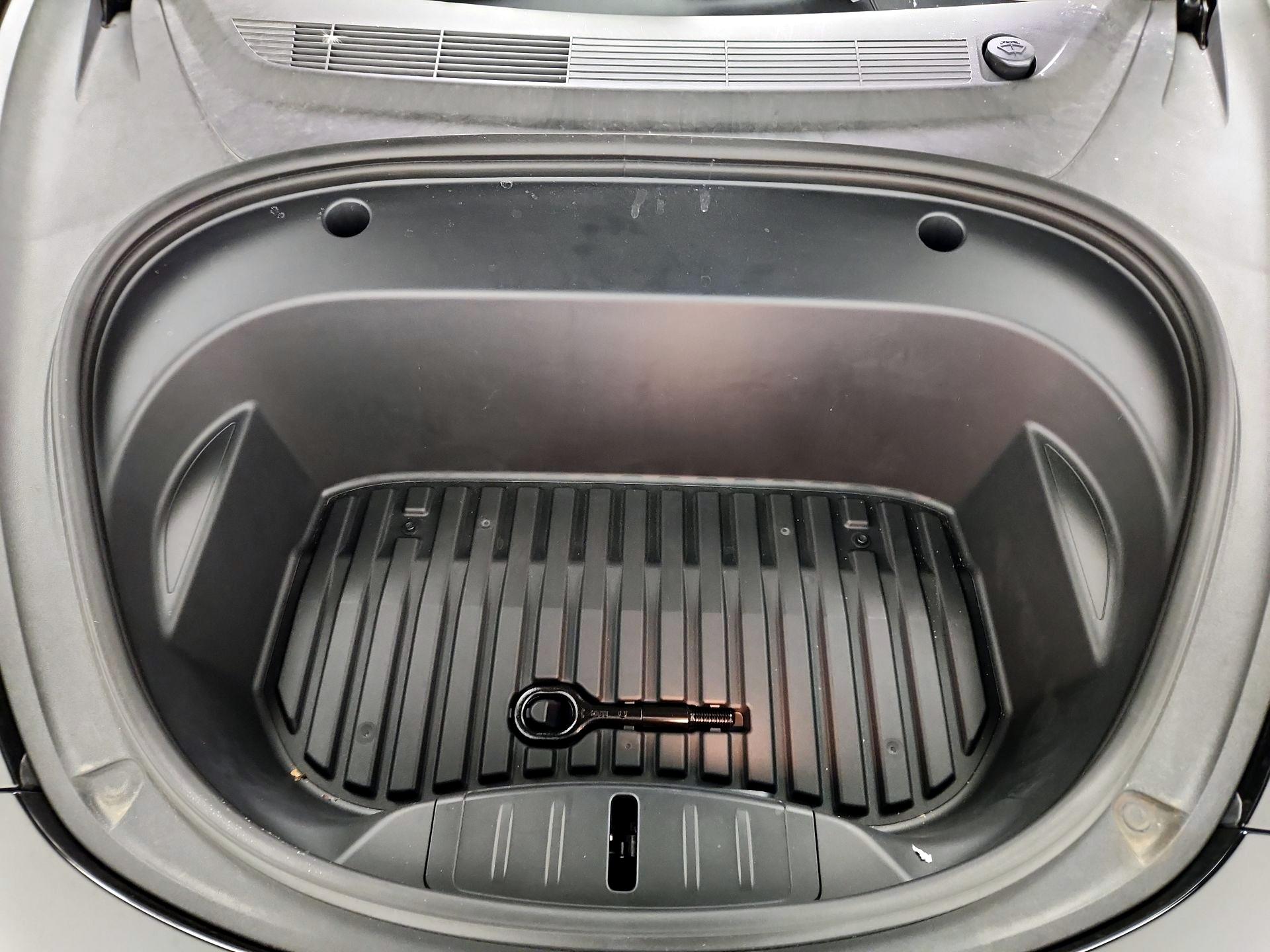 Thumbnail: 2023 Tesla Model 3 - 20