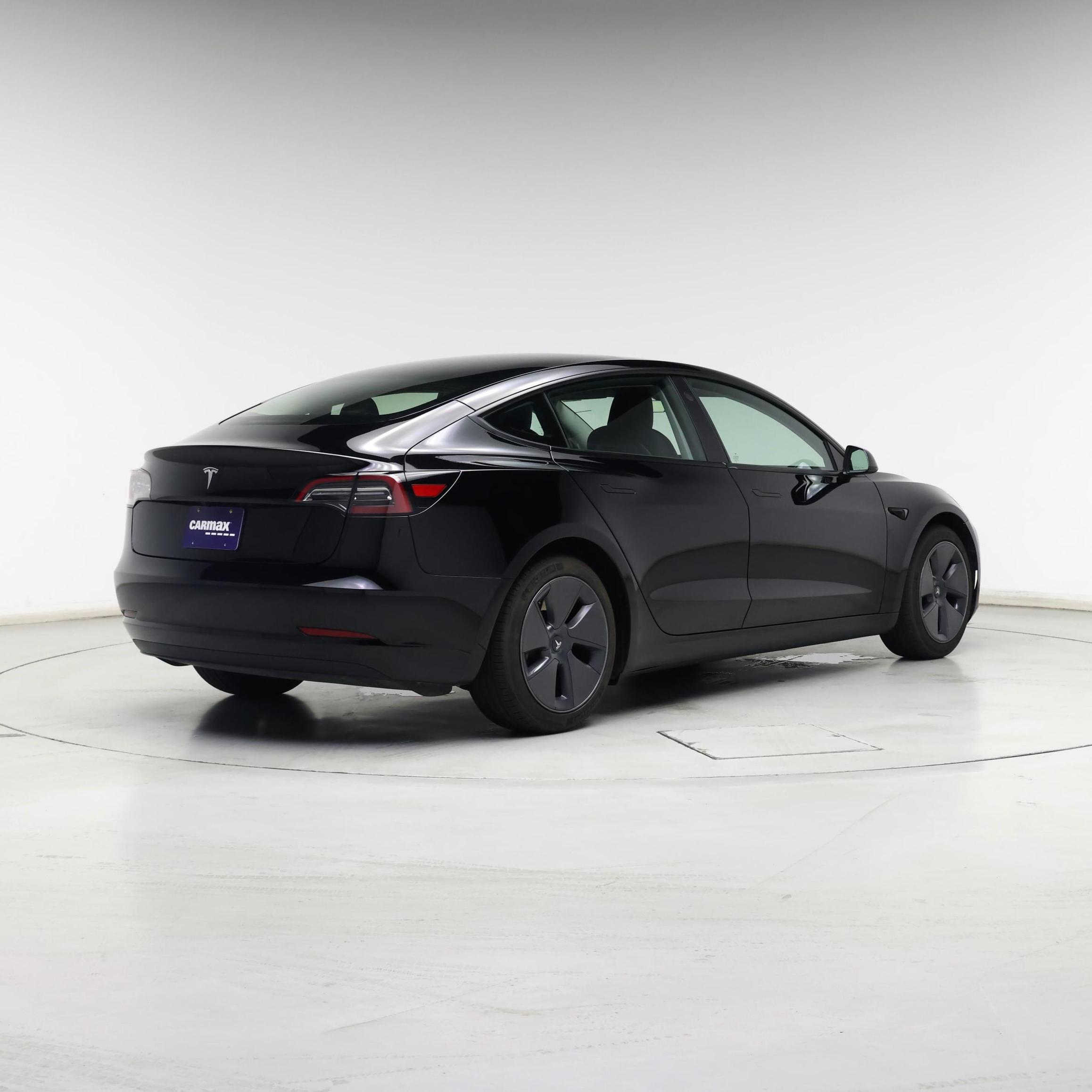 Thumbnail: 2023 Tesla Model 3 - 8
