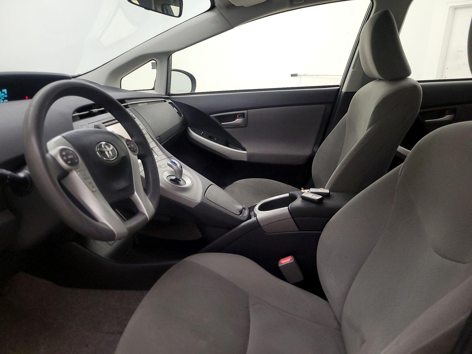 Thumbnail: 2015 Toyota Prius - 11