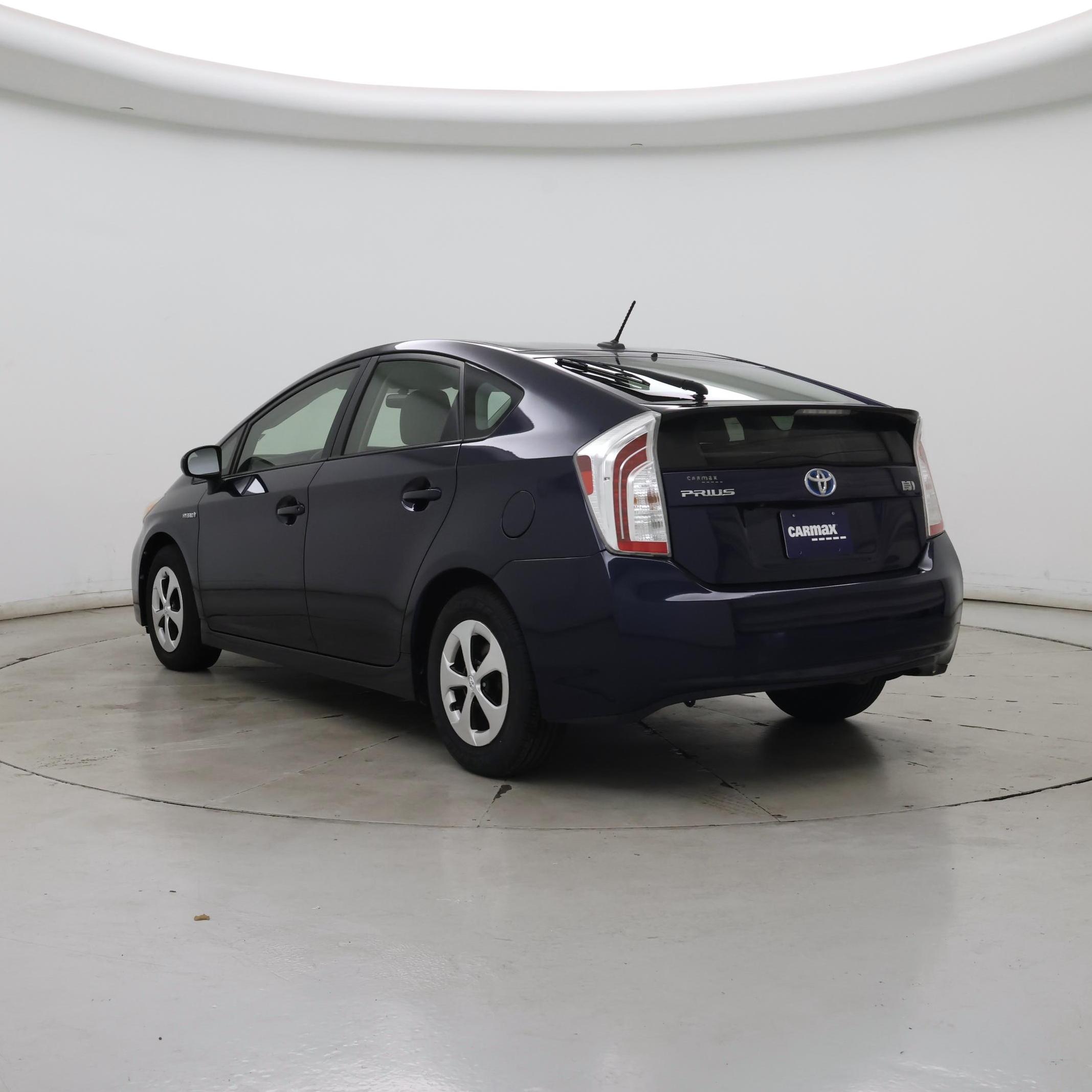 Thumbnail: 2015 Toyota Prius - 2