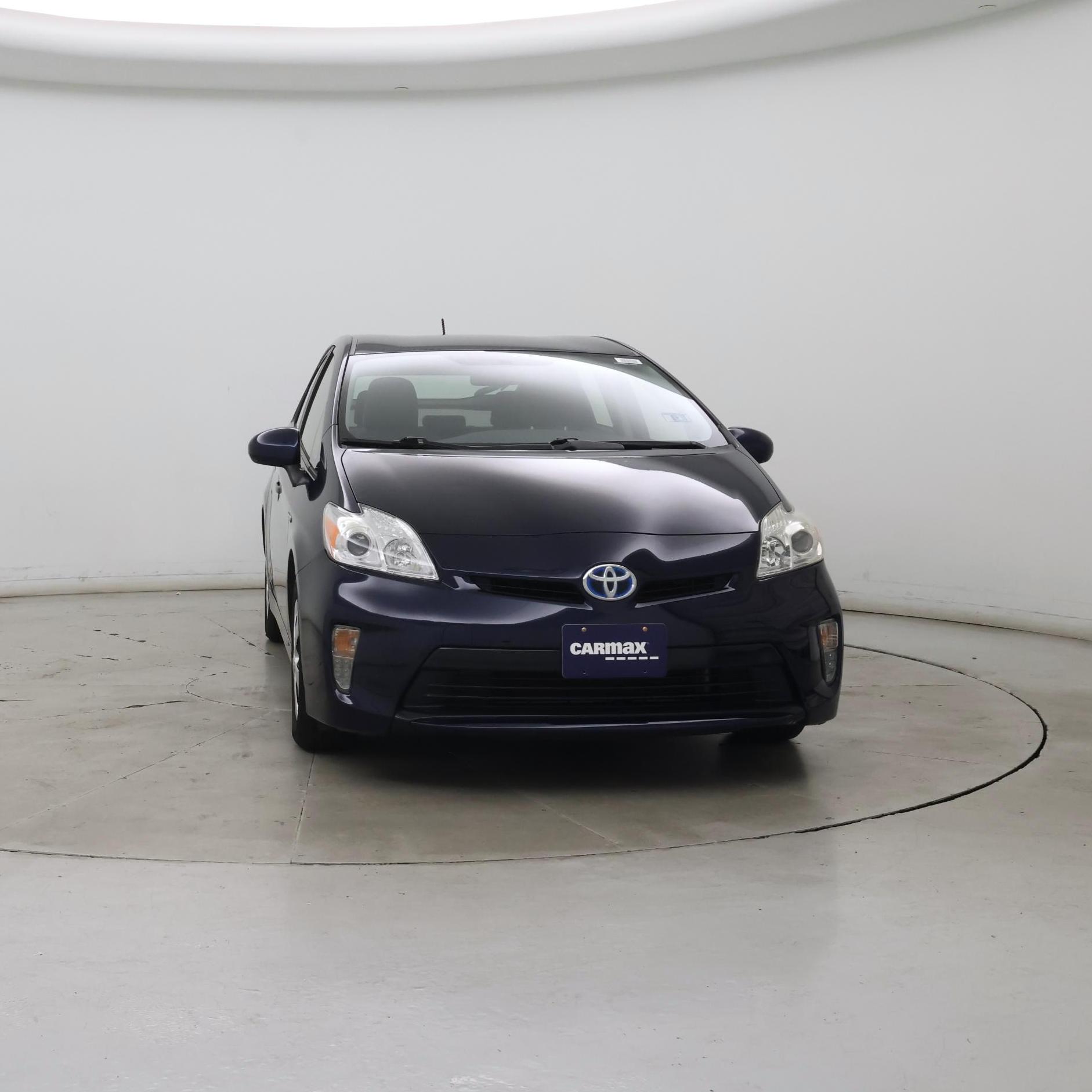 Thumbnail: 2015 Toyota Prius - 5