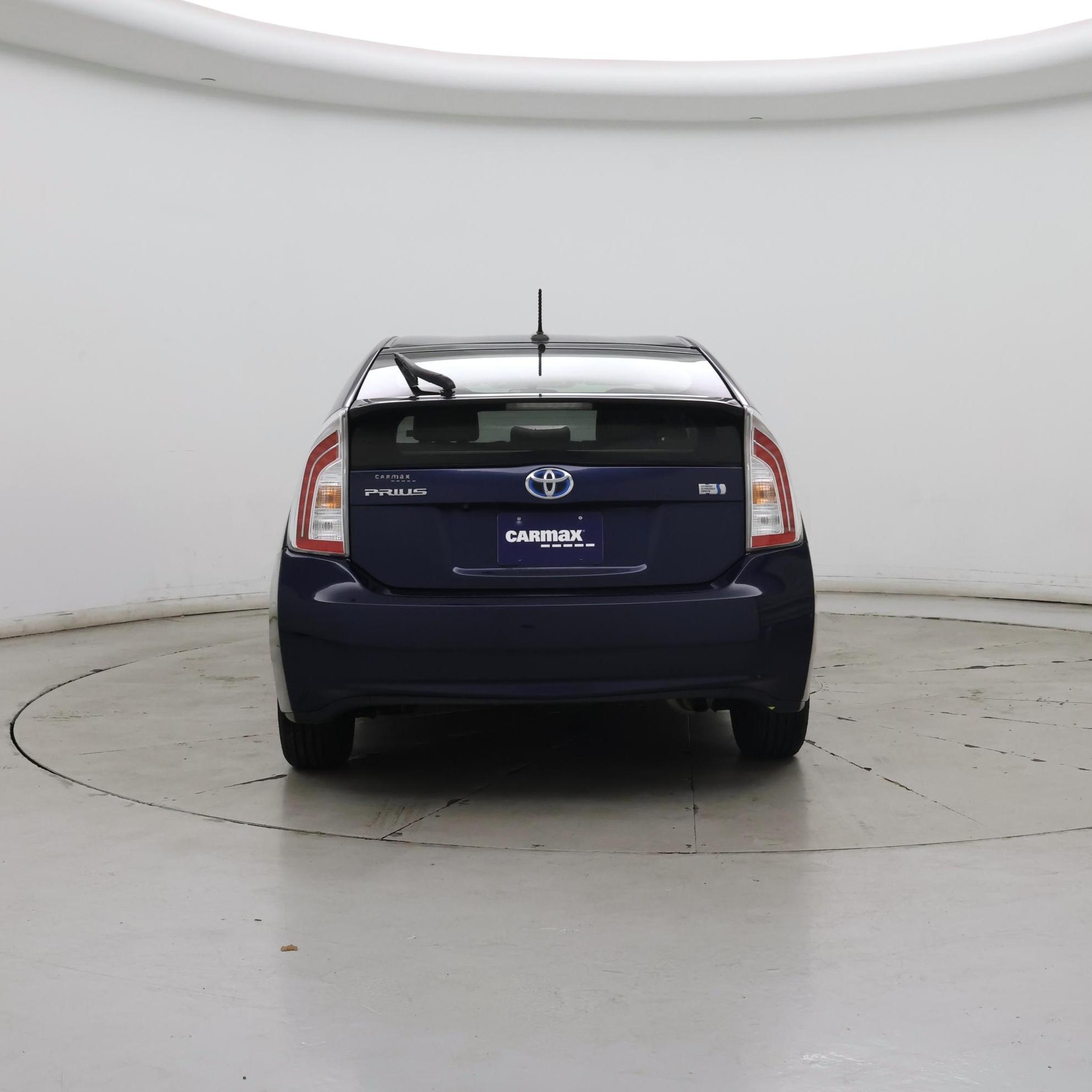 Thumbnail: 2015 Toyota Prius - 6