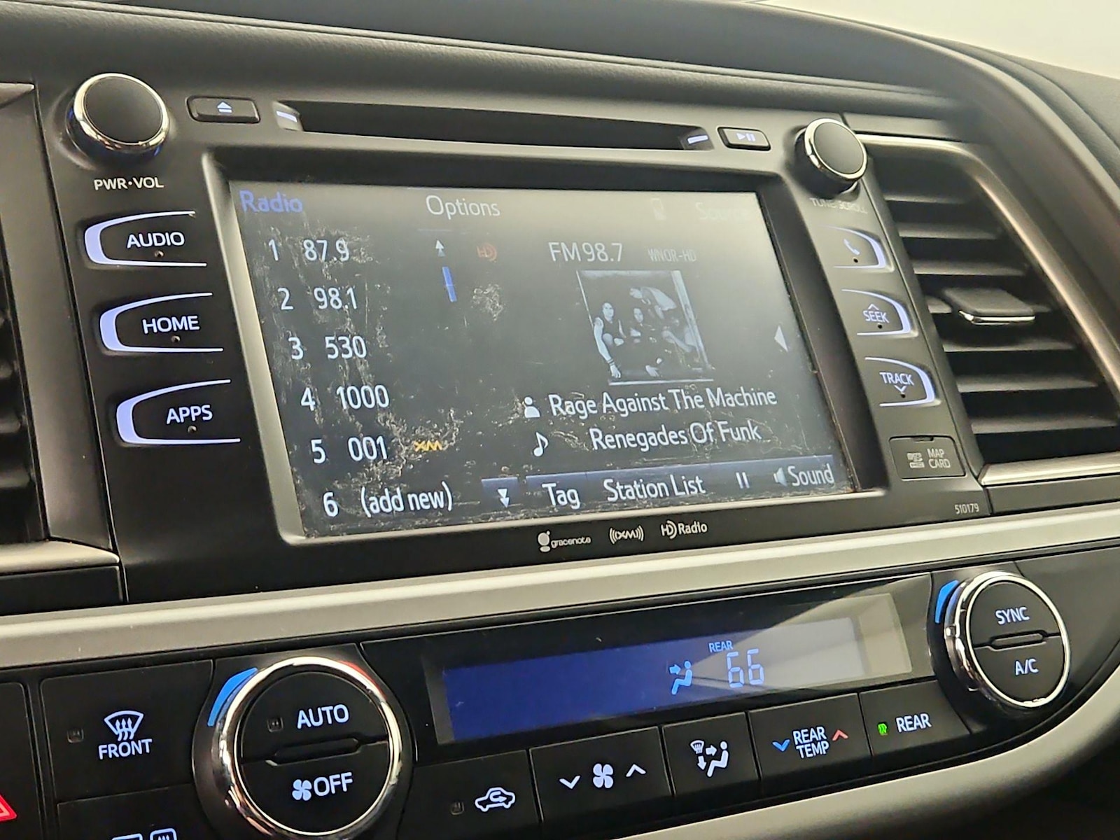 2018 Toyota Highlander XLE - Photo 16