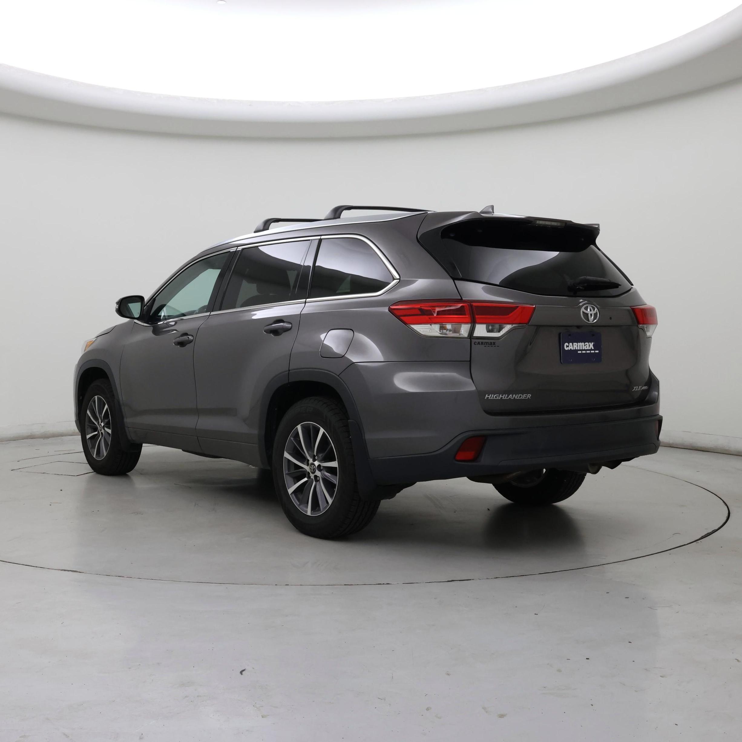 Thumbnail: 2018 Toyota Highlander - 2