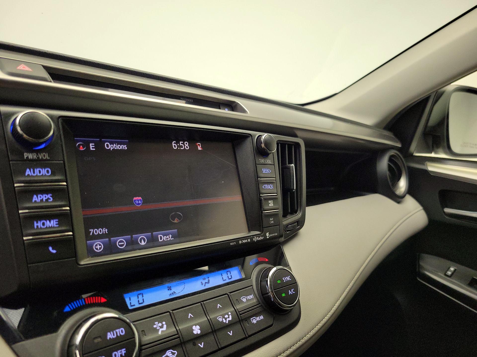 Thumbnail: 2016 Toyota RAV4 - 14