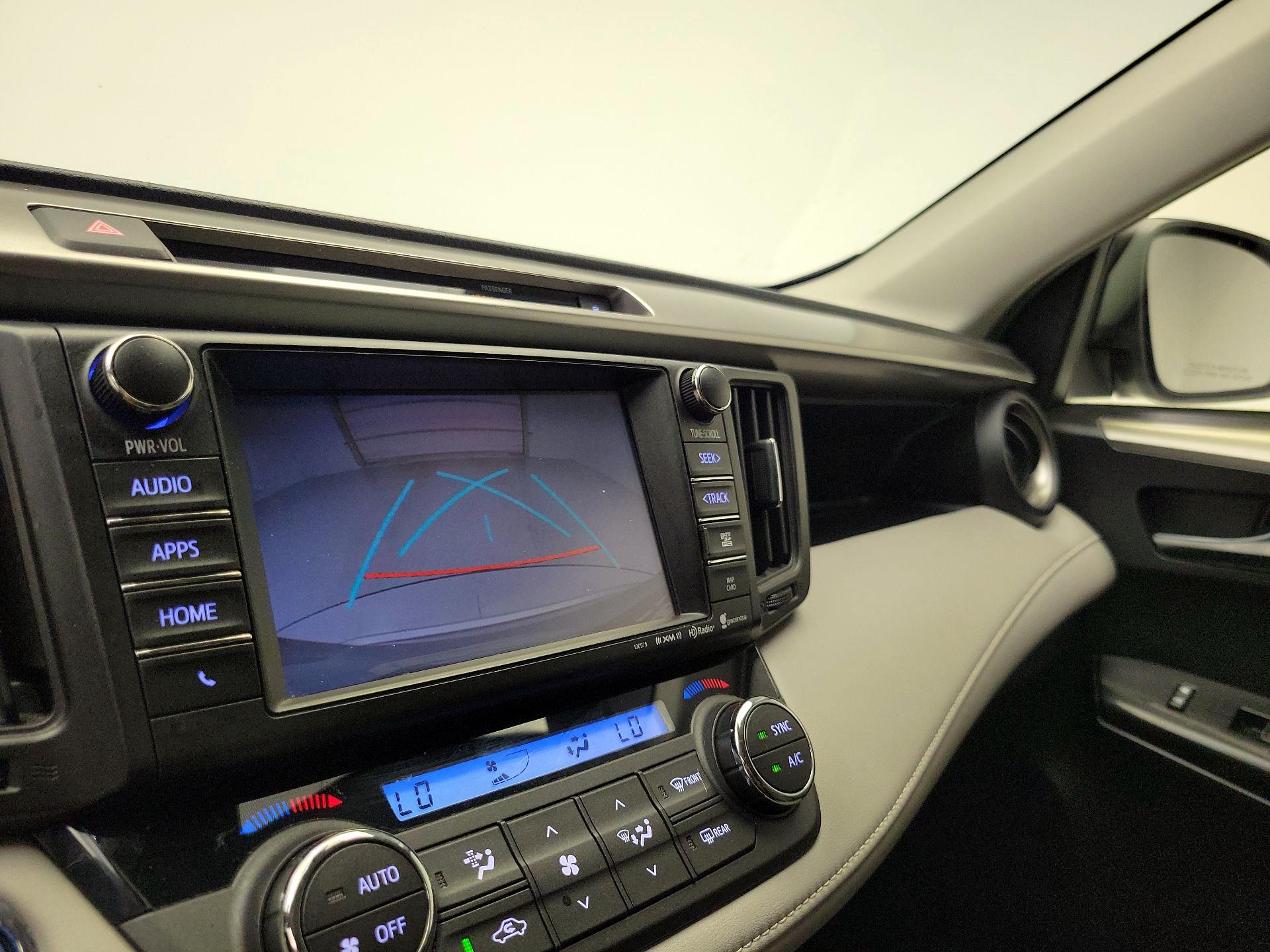 Thumbnail: 2016 Toyota RAV4 - 15