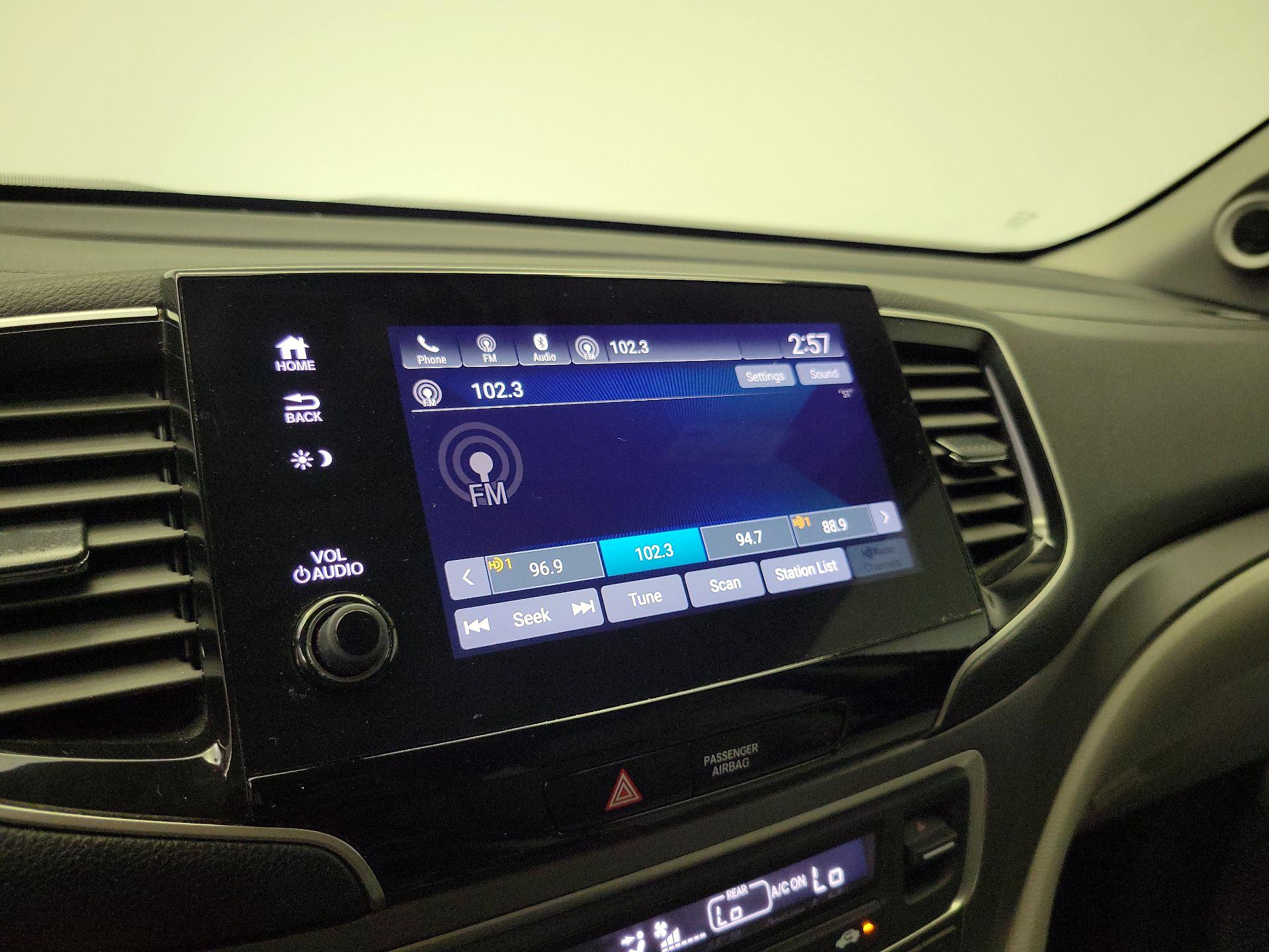 Thumbnail: 2019 Honda Pilot - 15
