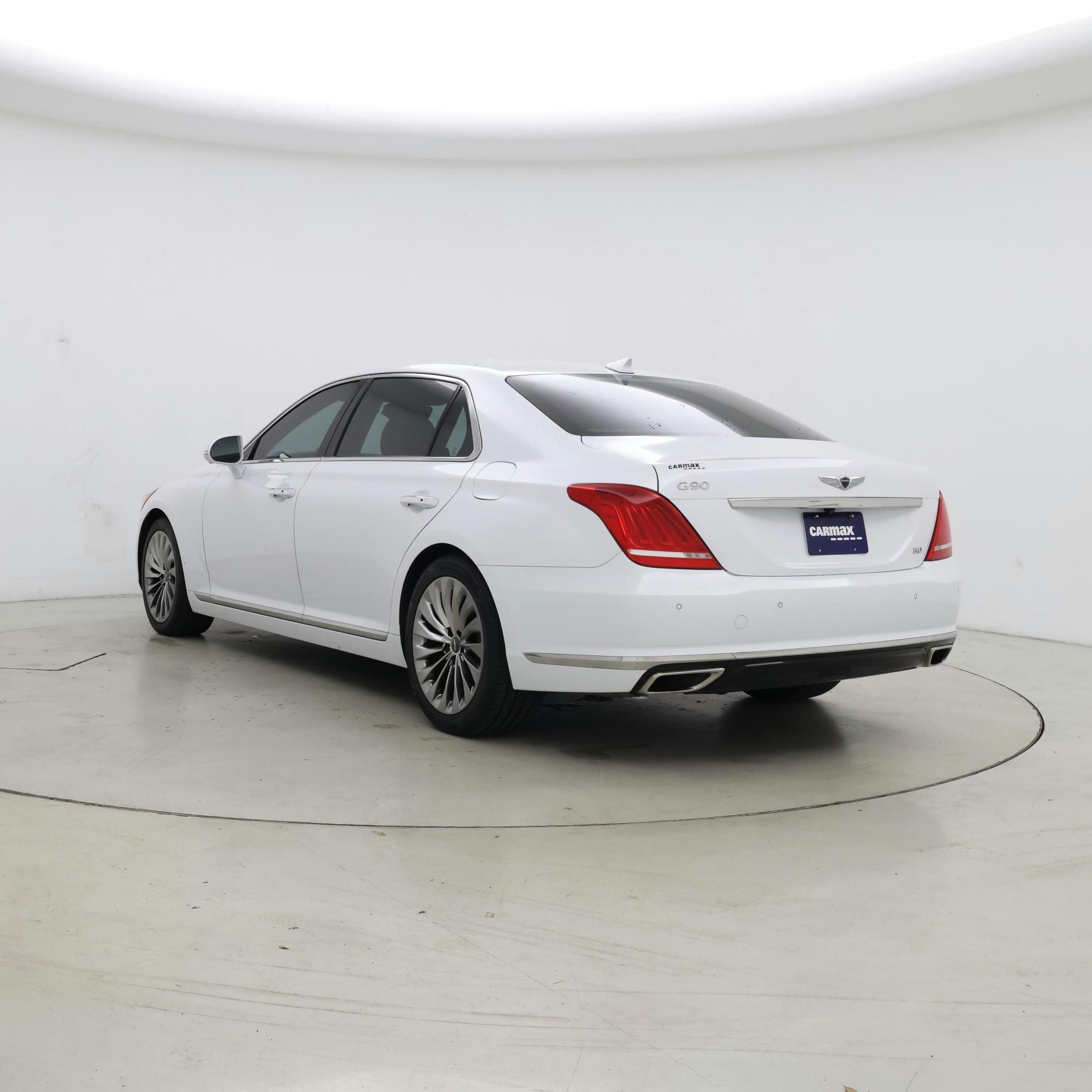 Thumbnail: 2019 Genesis G90 - 2
