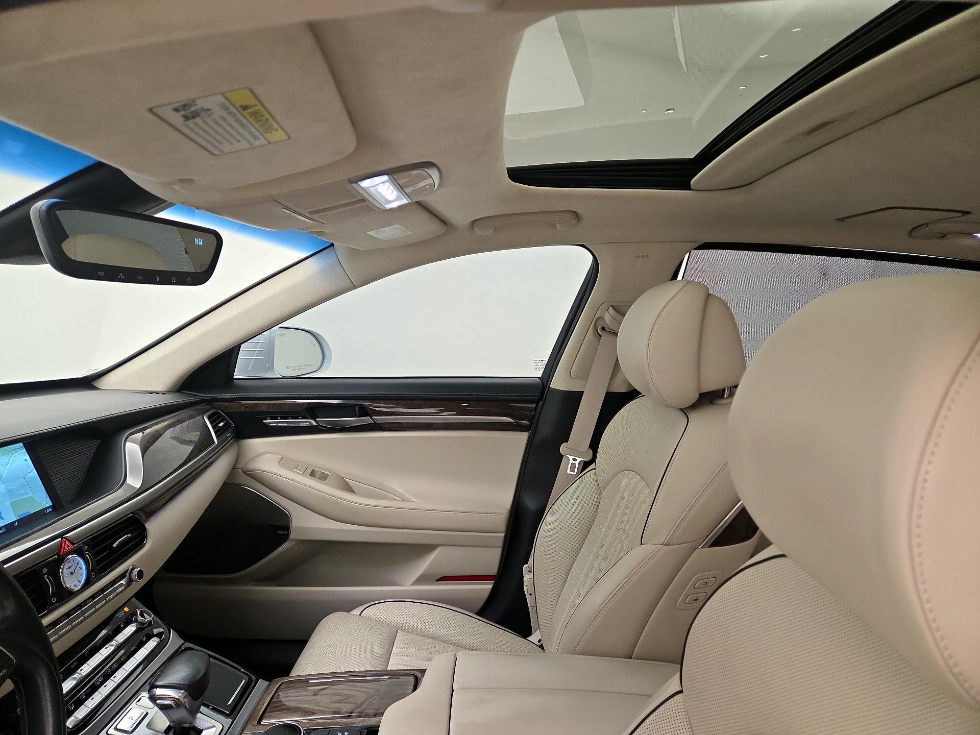 Thumbnail: 2019 Genesis G90 - 20