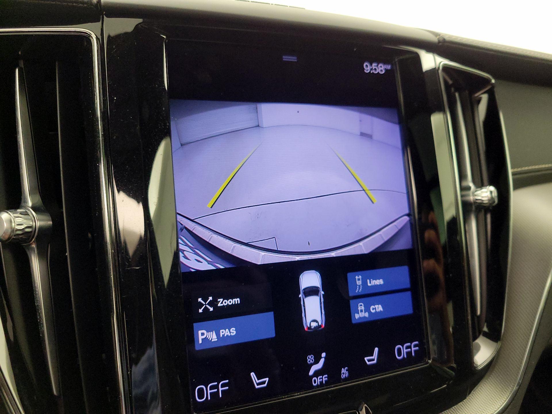 Thumbnail: 2021 Volvo XC60 - 14