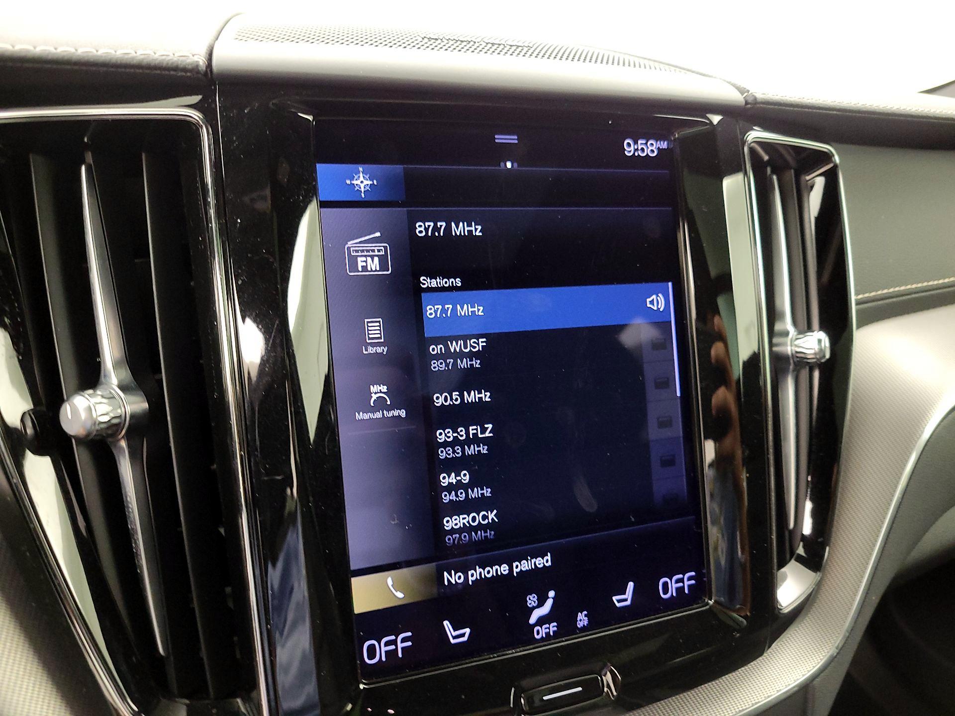 Thumbnail: 2021 Volvo XC60 - 15