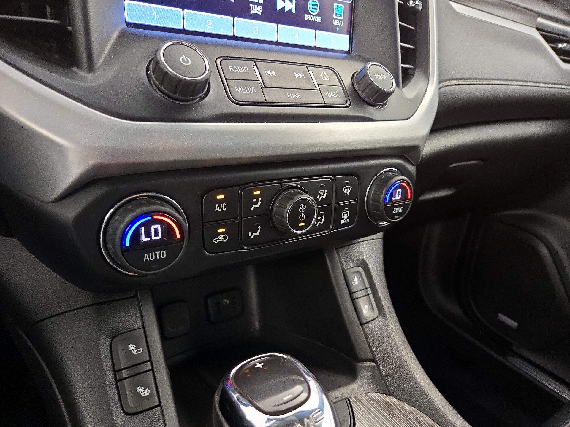 Thumbnail: 2019 GMC Acadia - 16