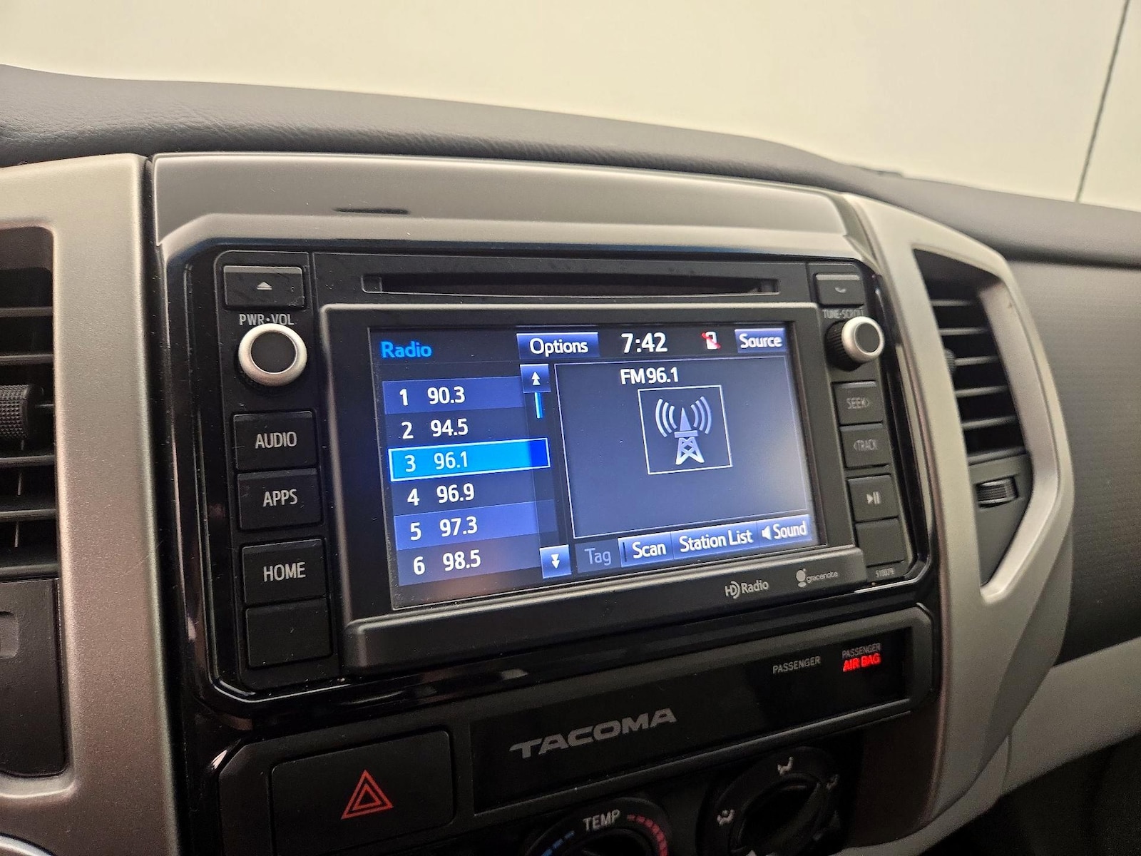 2015 Toyota Tacoma TRD Pro - Photo 16